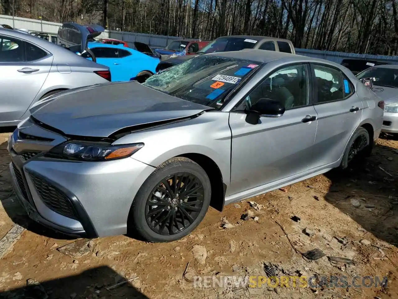 1 Photograph of a damaged car 4T1G11BK6NU072137 TOYOTA CAMRY 2022