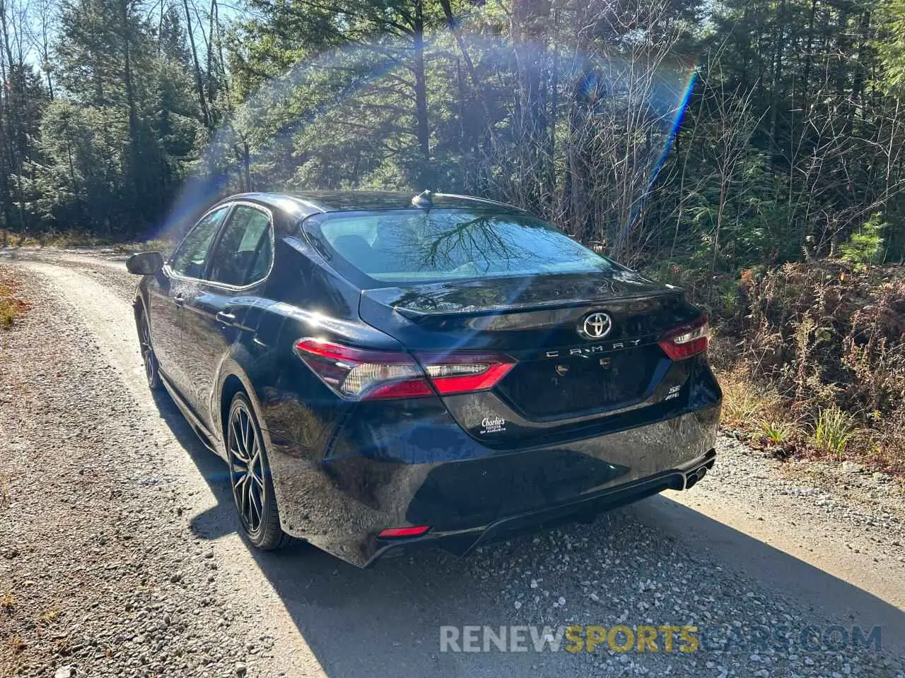 3 Photograph of a damaged car 4T1G11BK8NU055324 TOYOTA CAMRY 2022