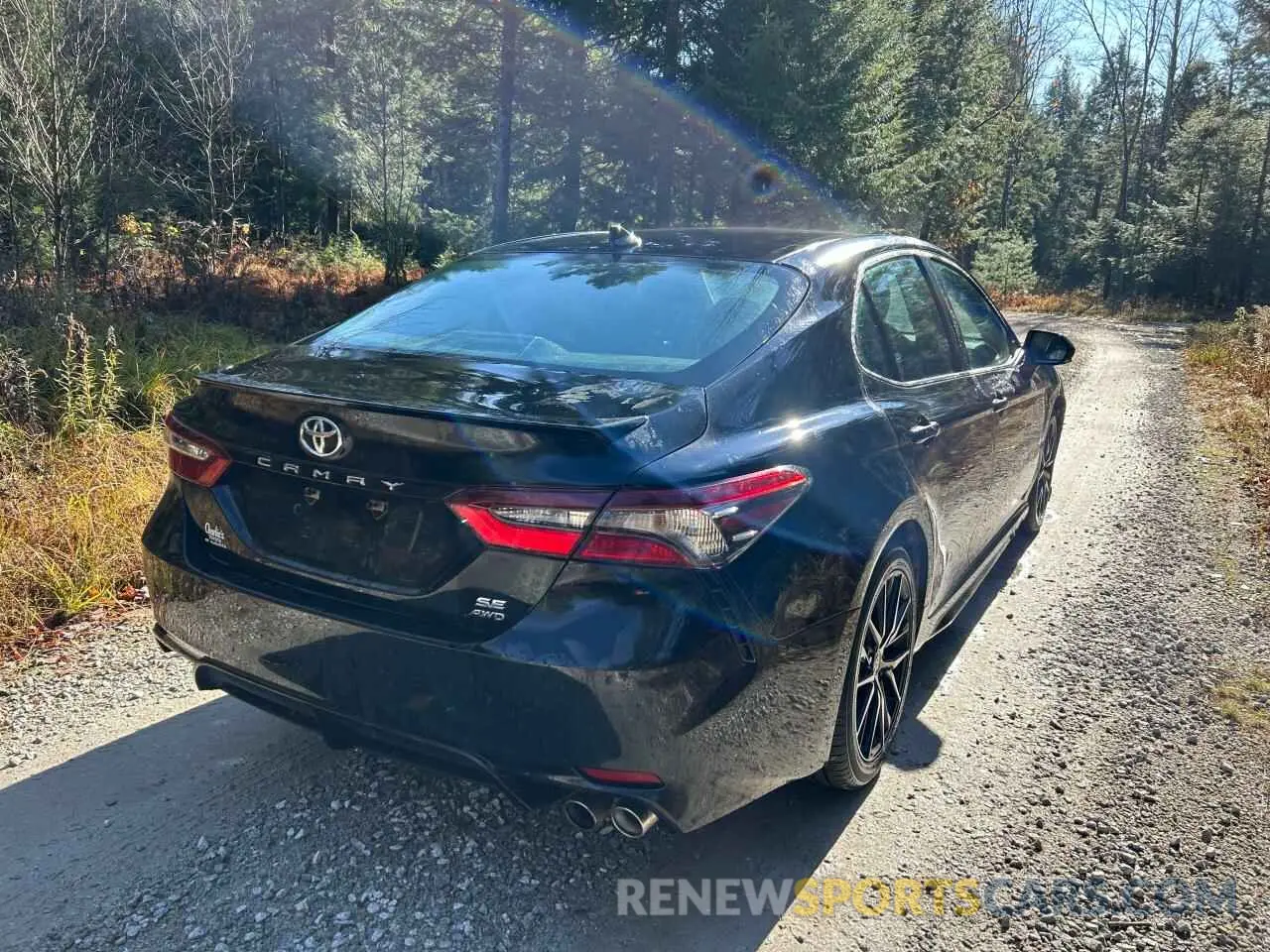 4 Photograph of a damaged car 4T1G11BK8NU055324 TOYOTA CAMRY 2022