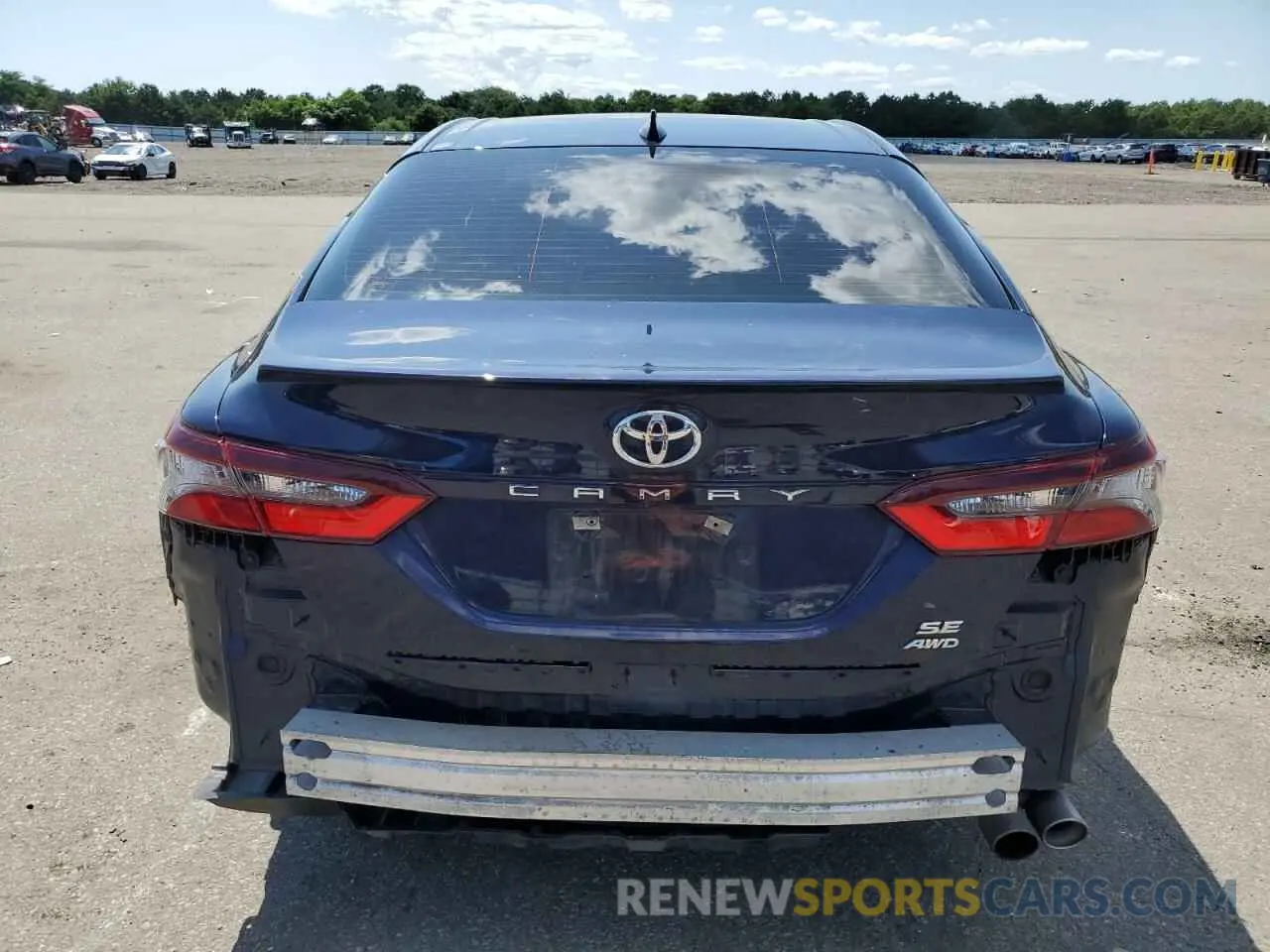 6 Photograph of a damaged car 4T1G11BK8NU059633 TOYOTA CAMRY 2022
