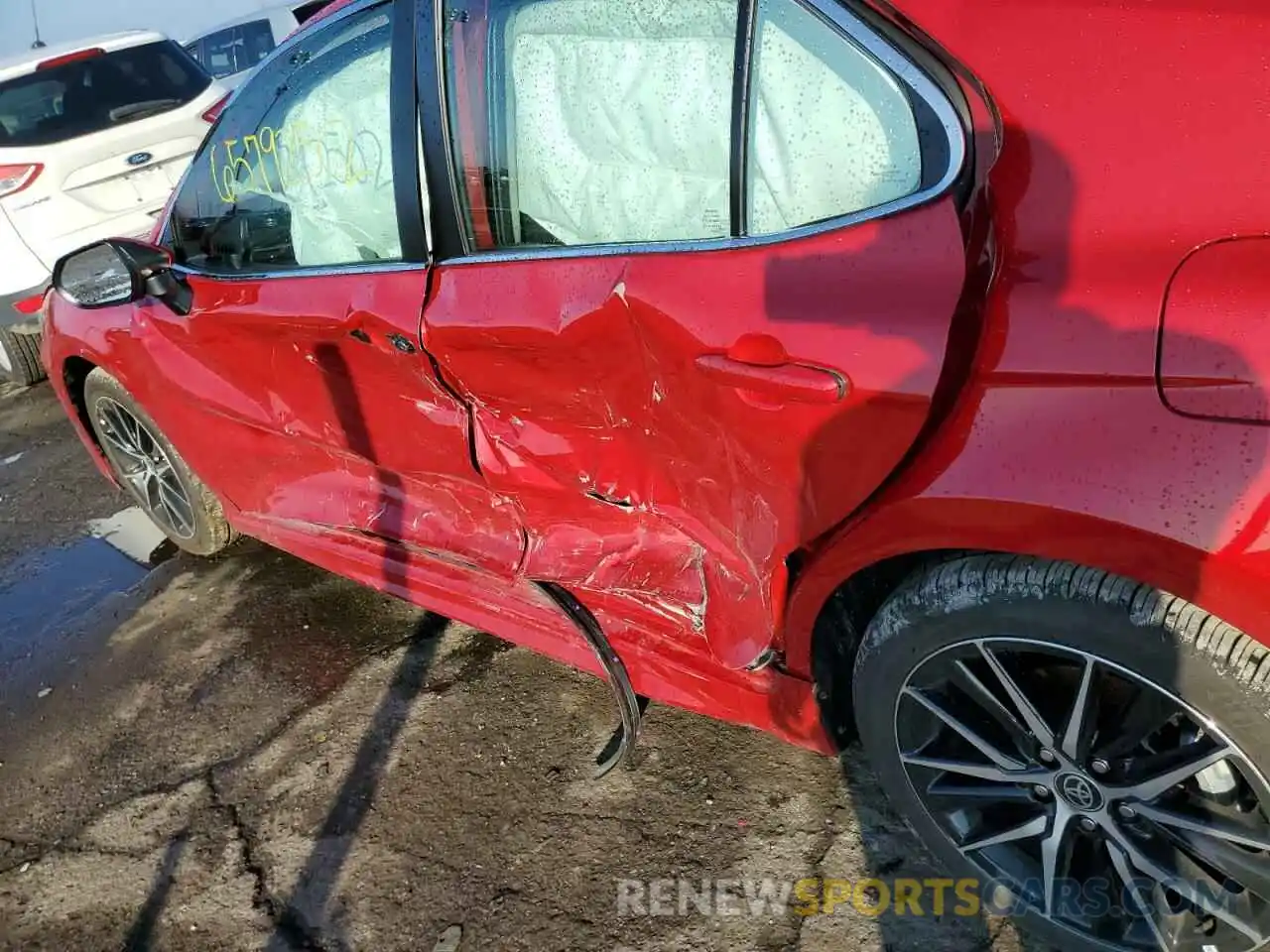 10 Photograph of a damaged car 4T1G11BK8NU065318 TOYOTA CAMRY 2022