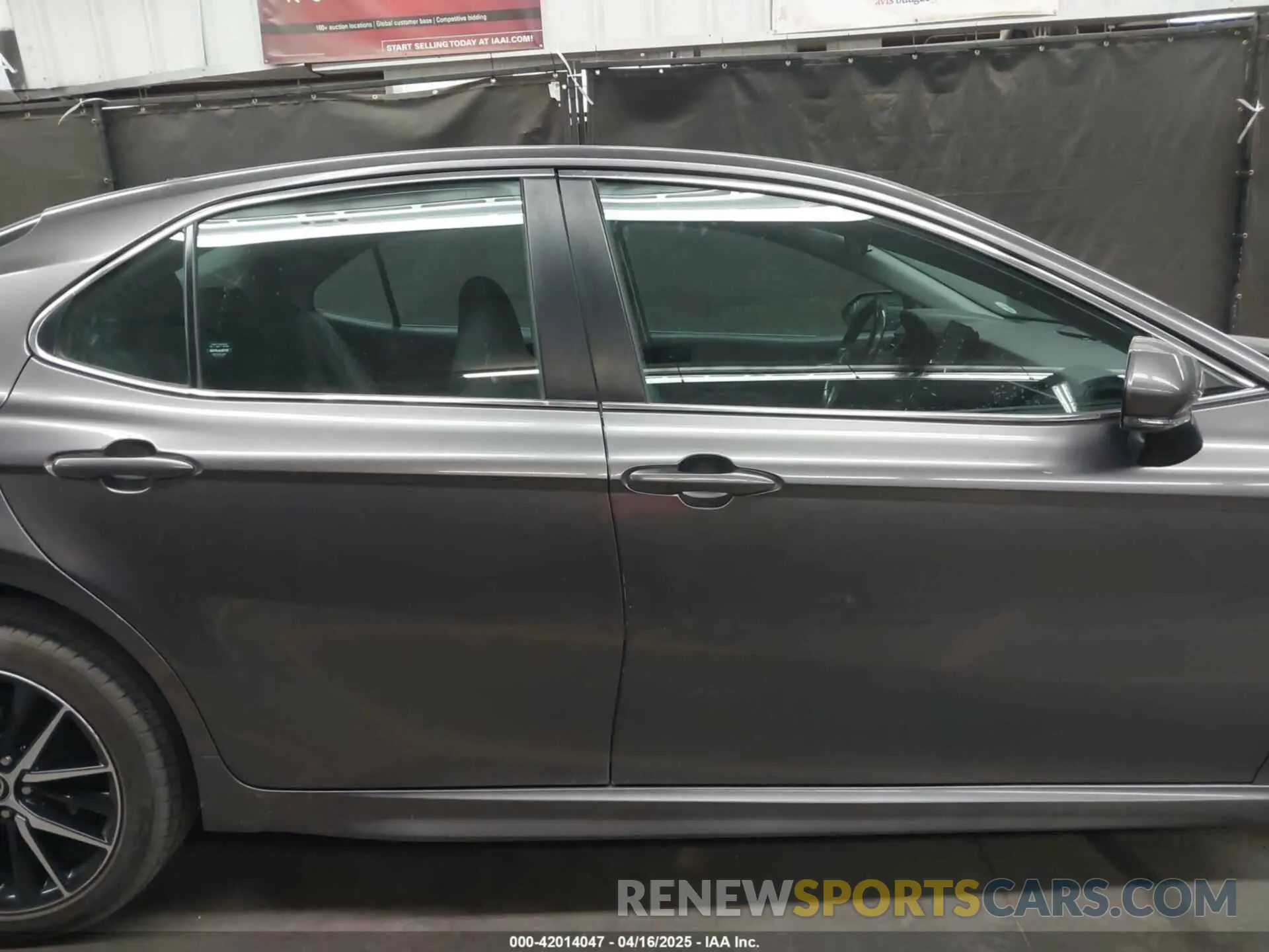 13 Photograph of a damaged car 4T1G11BK9NU053940 TOYOTA CAMRY 2022