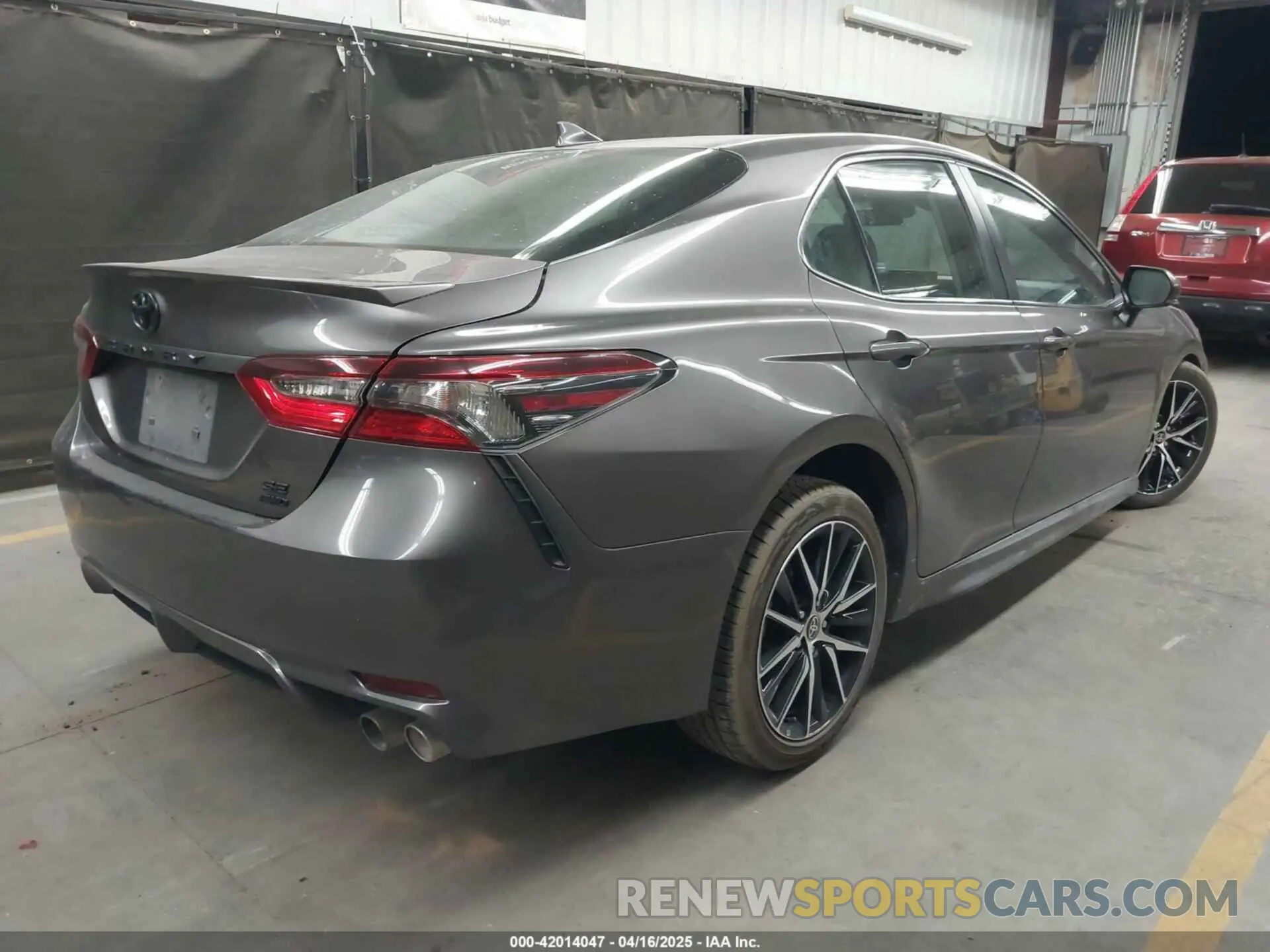 4 Photograph of a damaged car 4T1G11BK9NU053940 TOYOTA CAMRY 2022