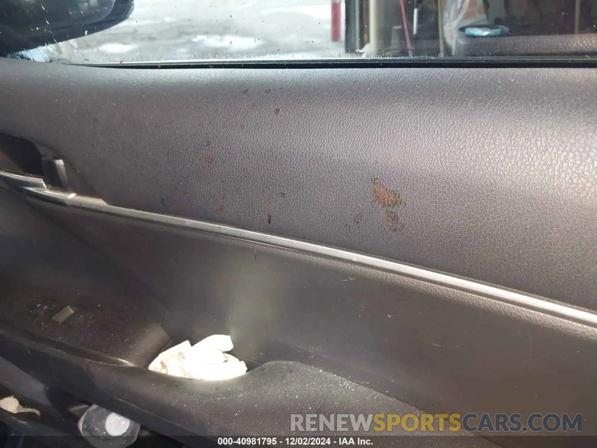 12 Photograph of a damaged car 4T1G11BK9NU060855 TOYOTA CAMRY 2022
