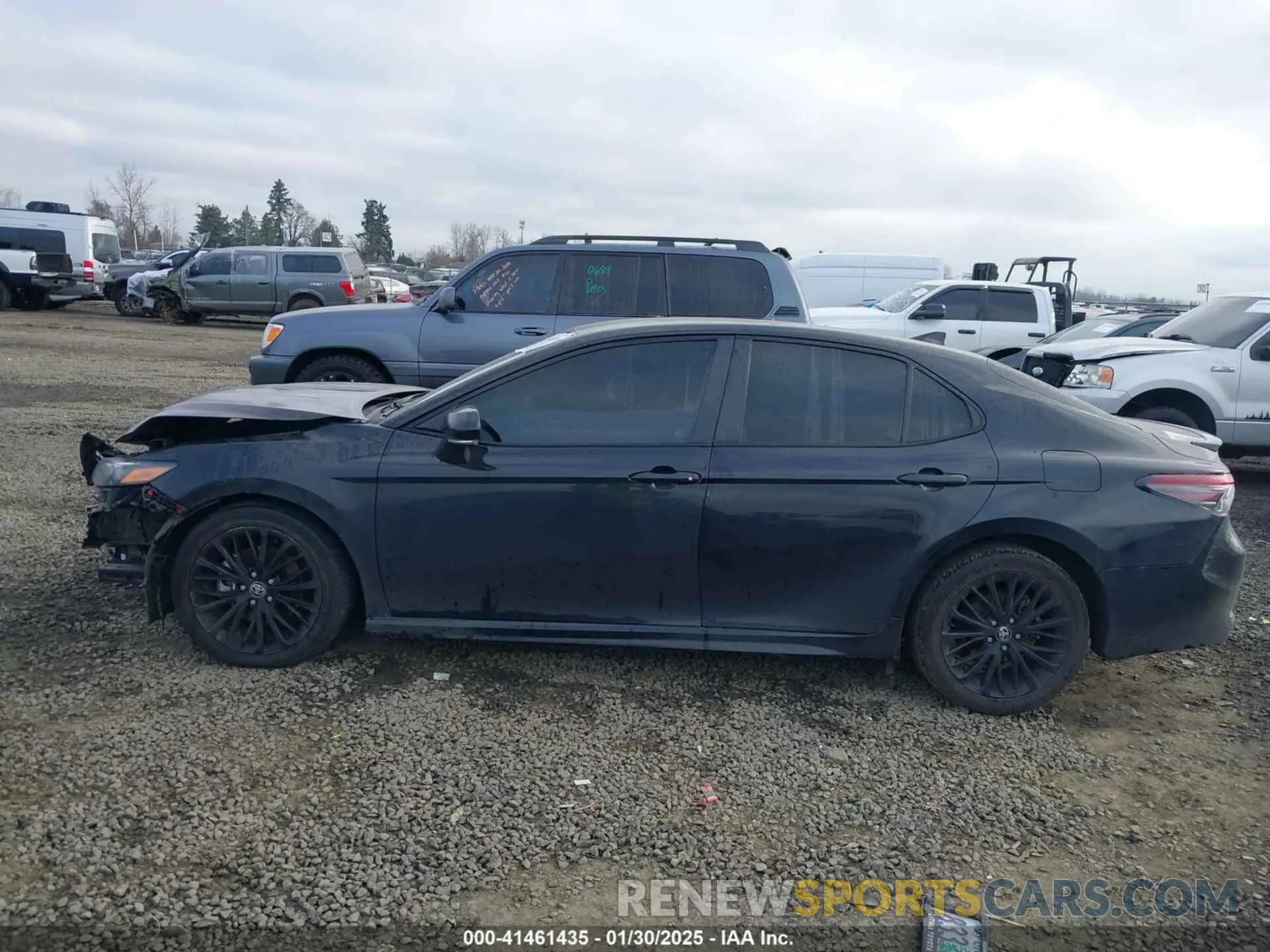 15 Photograph of a damaged car 4T1G31AK0NU040196 TOYOTA CAMRY 2022