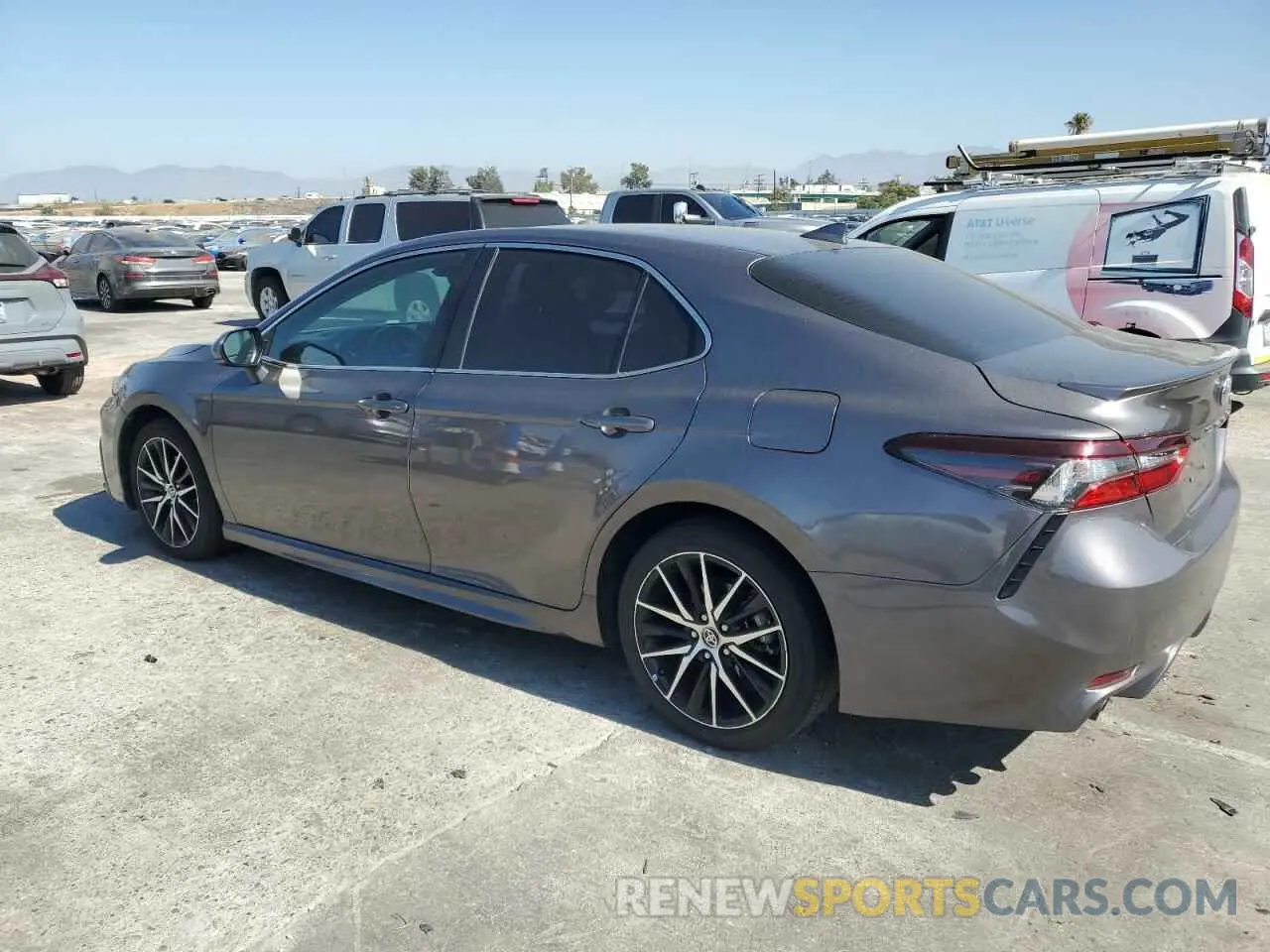 2 Photograph of a damaged car 4T1G31AK0NU591566 TOYOTA CAMRY 2022