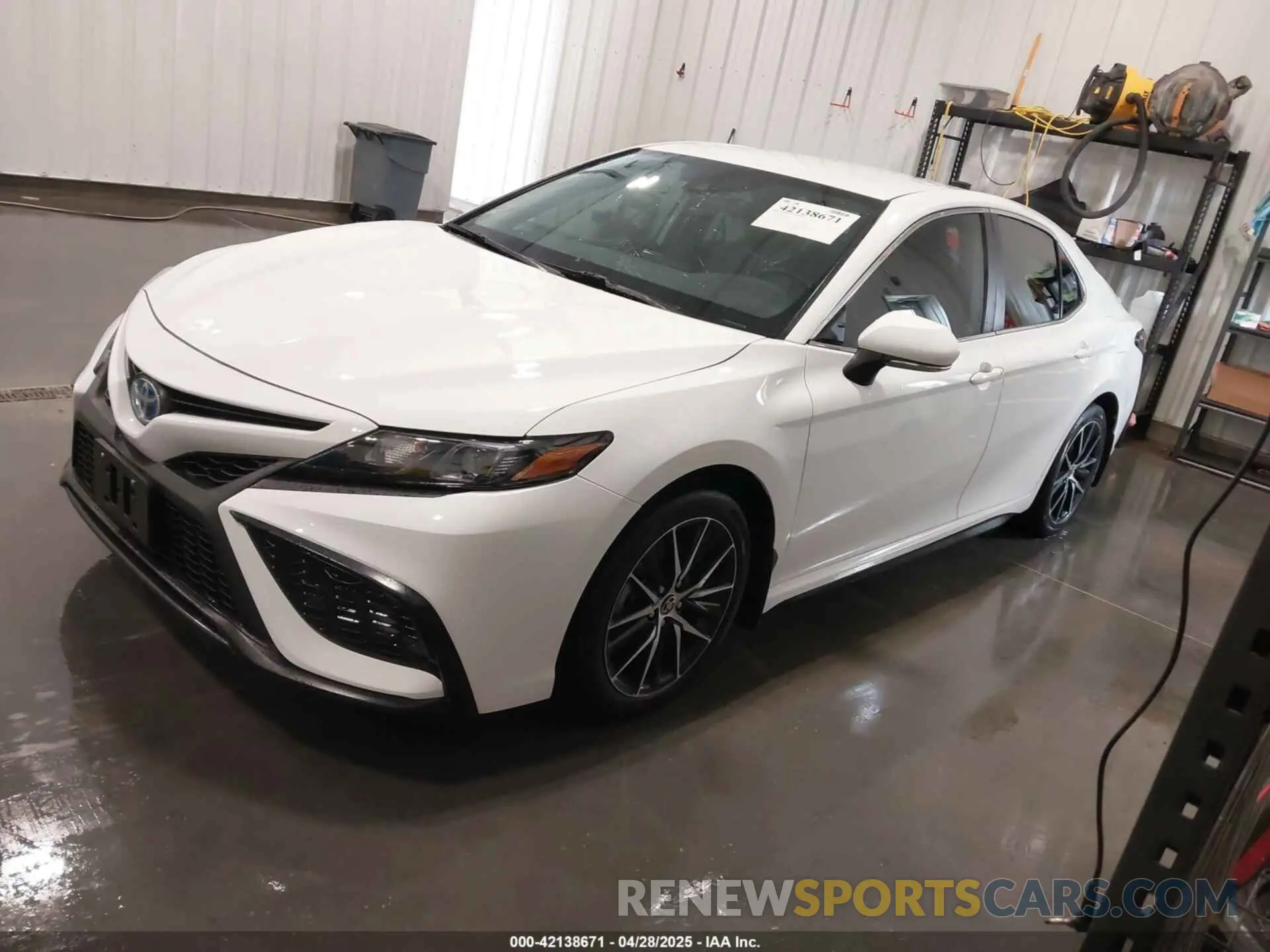 2 Photograph of a damaged car 4T1G31AK0NU597691 TOYOTA CAMRY 2022
