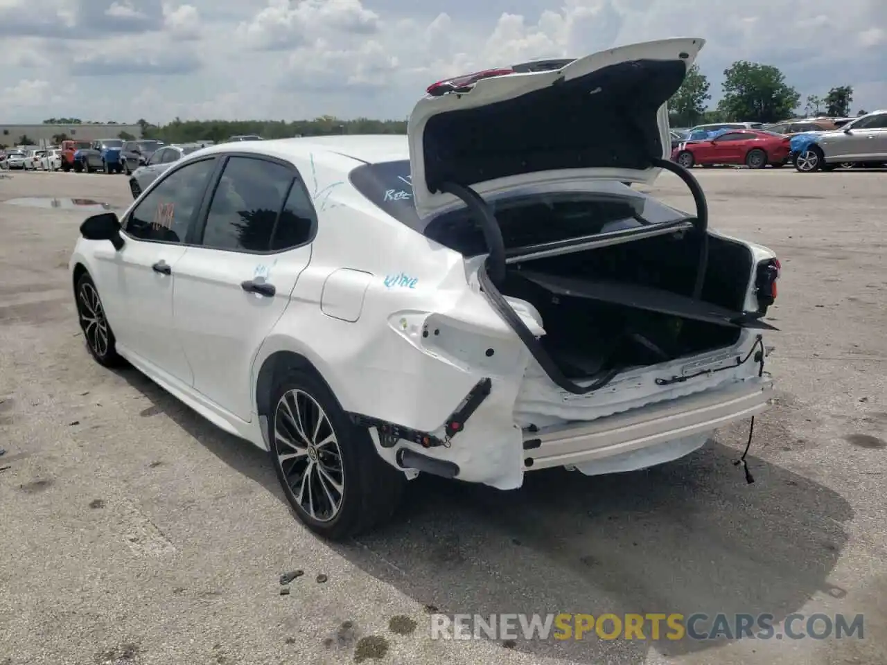 3 Photograph of a damaged car 4T1G31AK1NU039039 TOYOTA CAMRY 2022