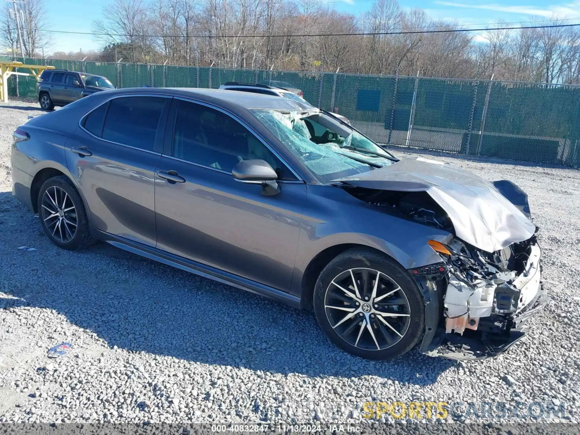 1 Photograph of a damaged car 4T1G31AK1NU570581 TOYOTA CAMRY 2022