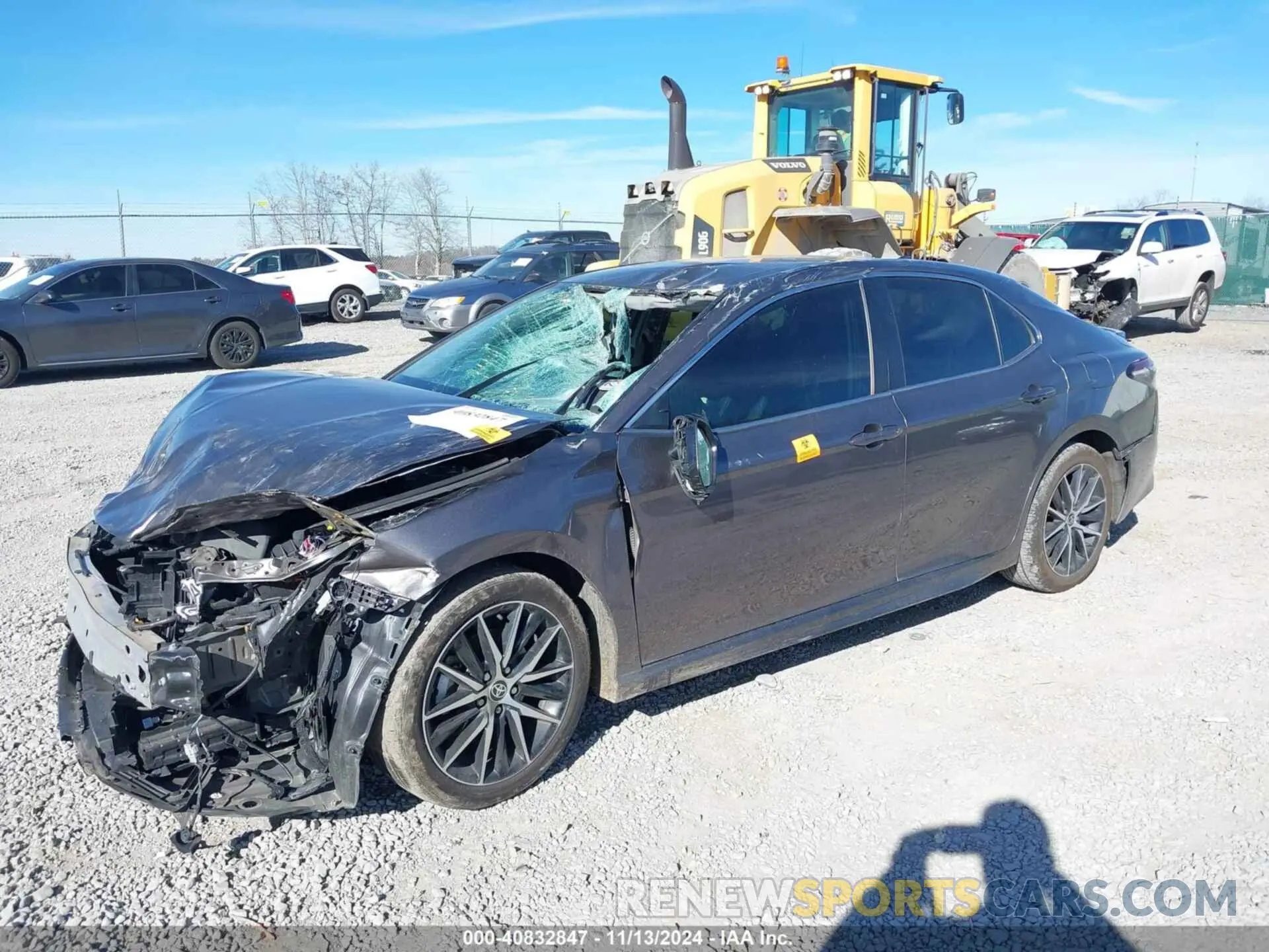 2 Photograph of a damaged car 4T1G31AK1NU570581 TOYOTA CAMRY 2022