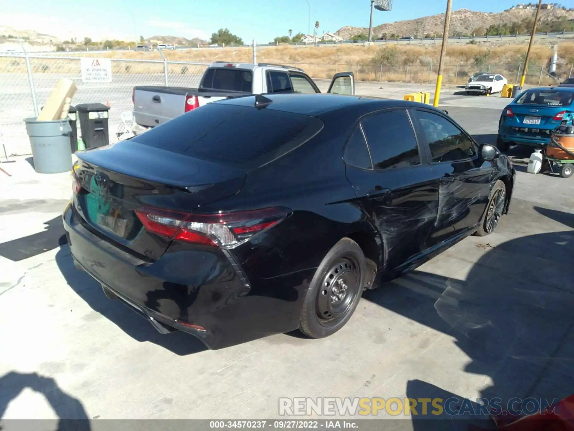 4 Photograph of a damaged car 4T1G31AK2NU033864 TOYOTA CAMRY 2022