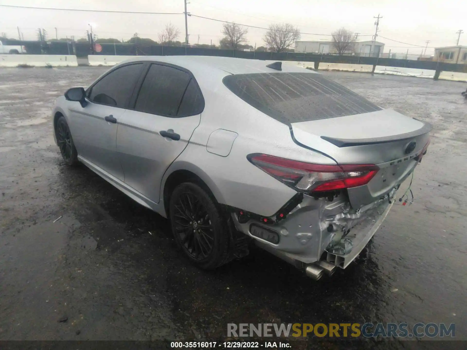 3 Photograph of a damaged car 4T1G31AK2NU037350 TOYOTA CAMRY 2022