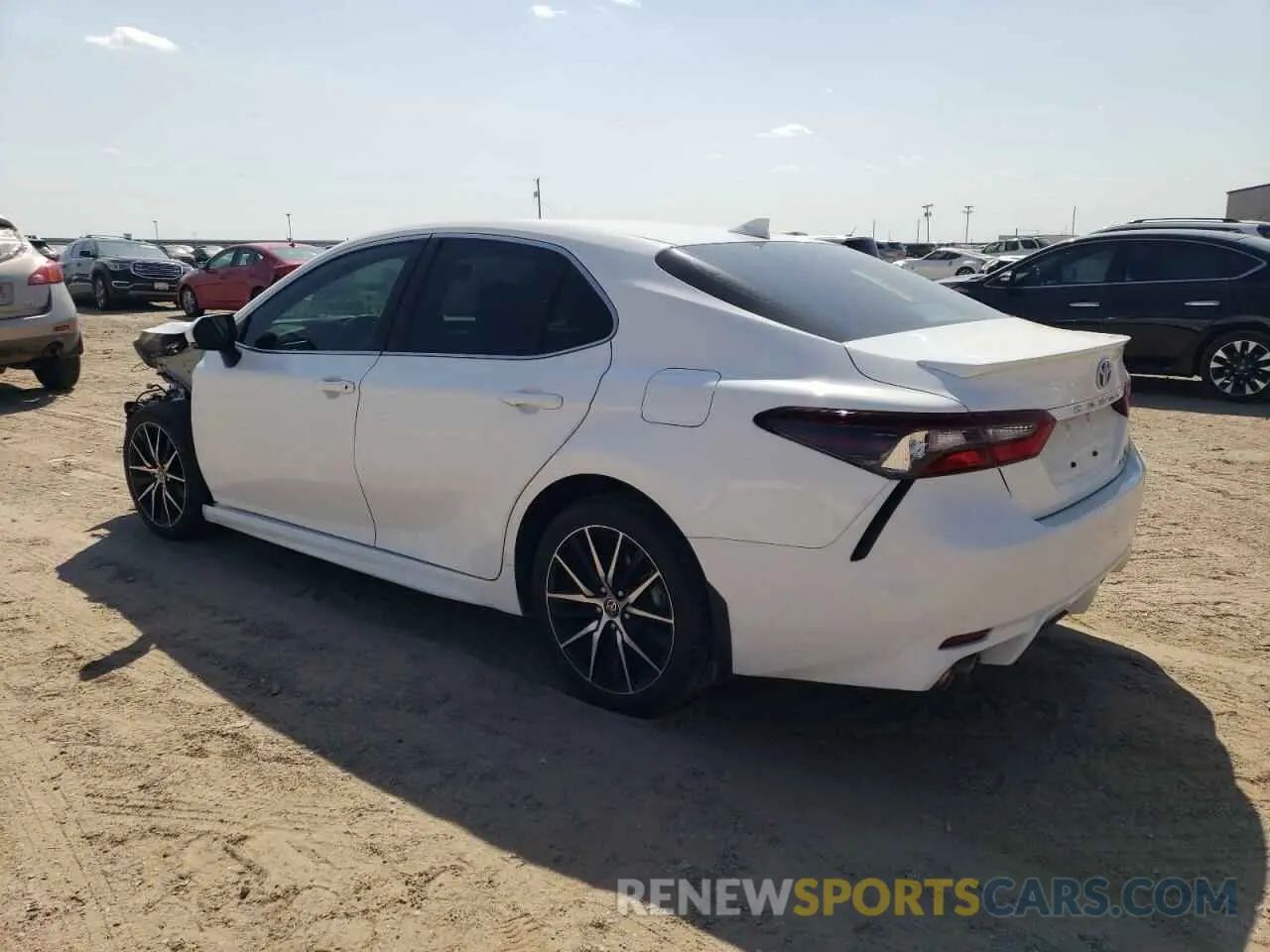 2 Photograph of a damaged car 4T1G31AK2NU041625 TOYOTA CAMRY 2022