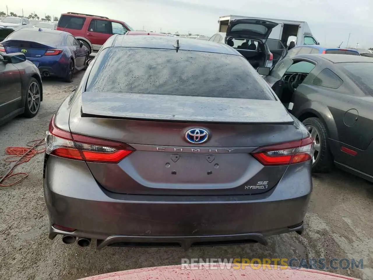 6 Photograph of a damaged car 4T1G31AK2NU598793 TOYOTA CAMRY 2022