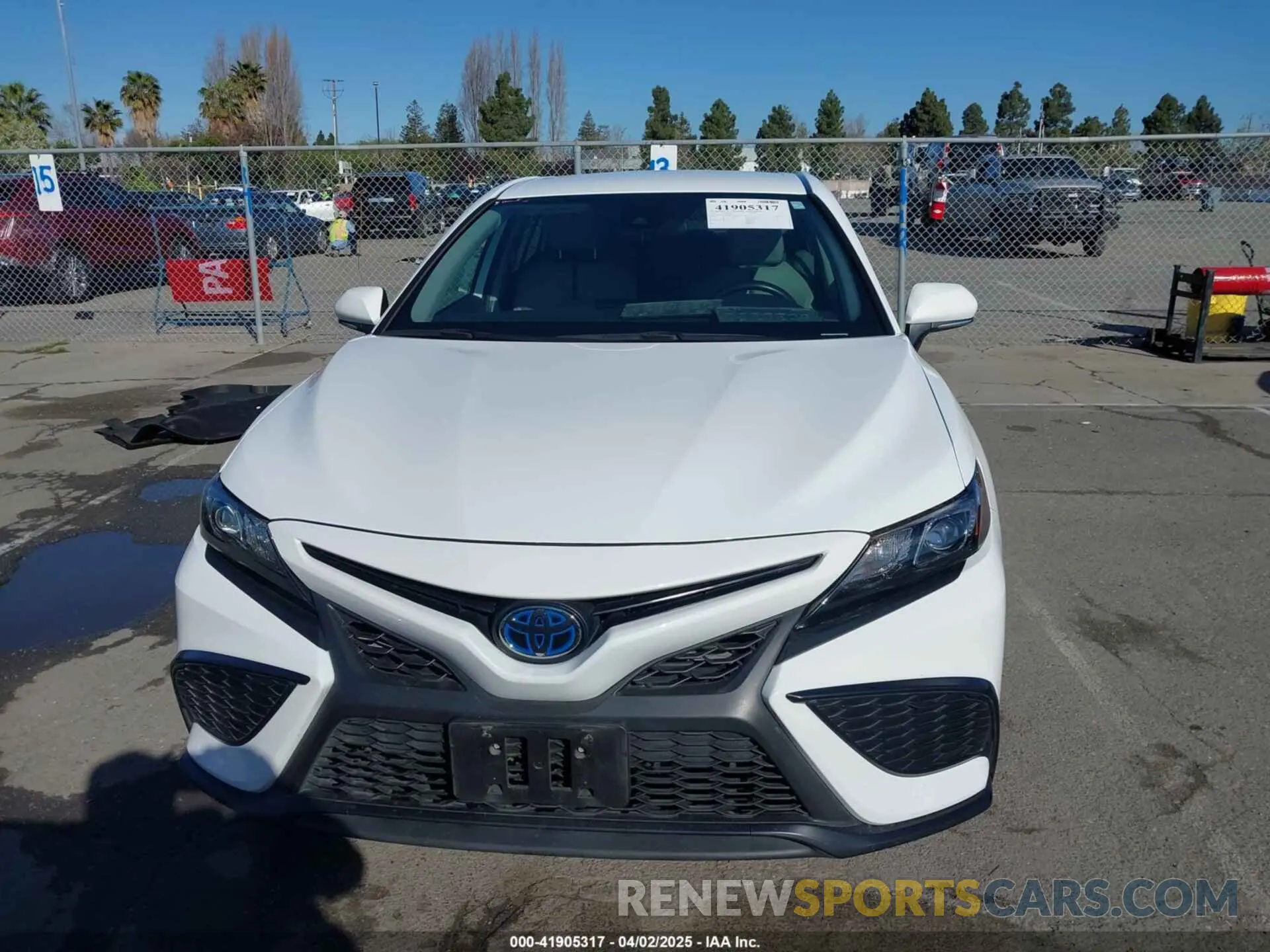 13 Photograph of a damaged car 4T1G31AK4NU595605 TOYOTA CAMRY 2022