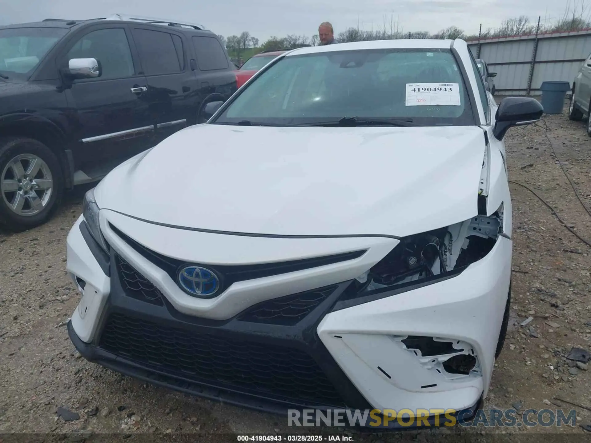 13 Photograph of a damaged car 4T1G31AK5NU044700 TOYOTA CAMRY 2022