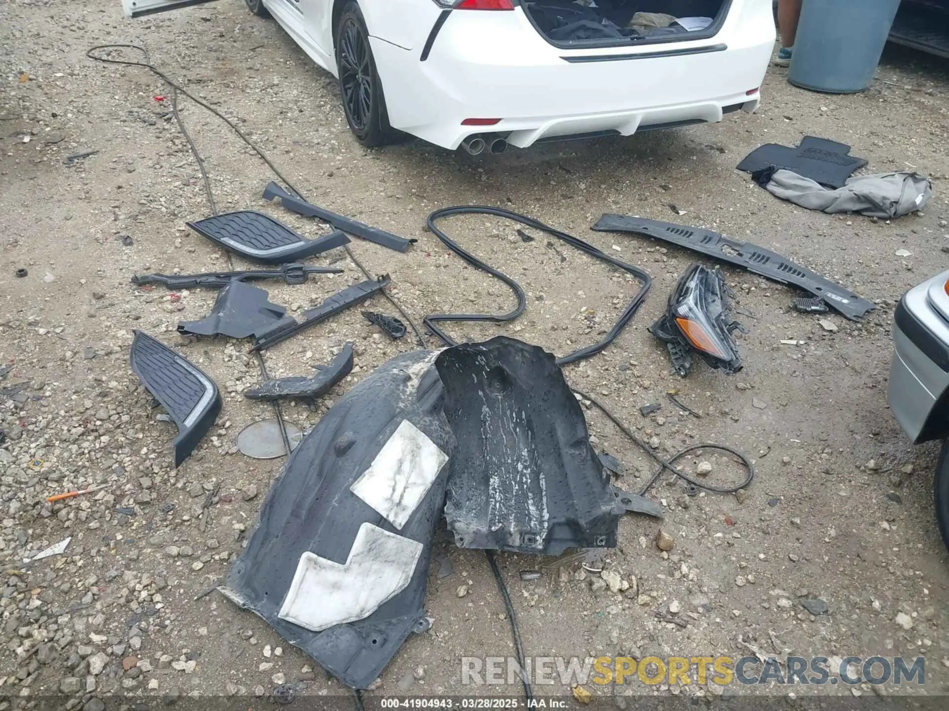 20 Photograph of a damaged car 4T1G31AK5NU044700 TOYOTA CAMRY 2022