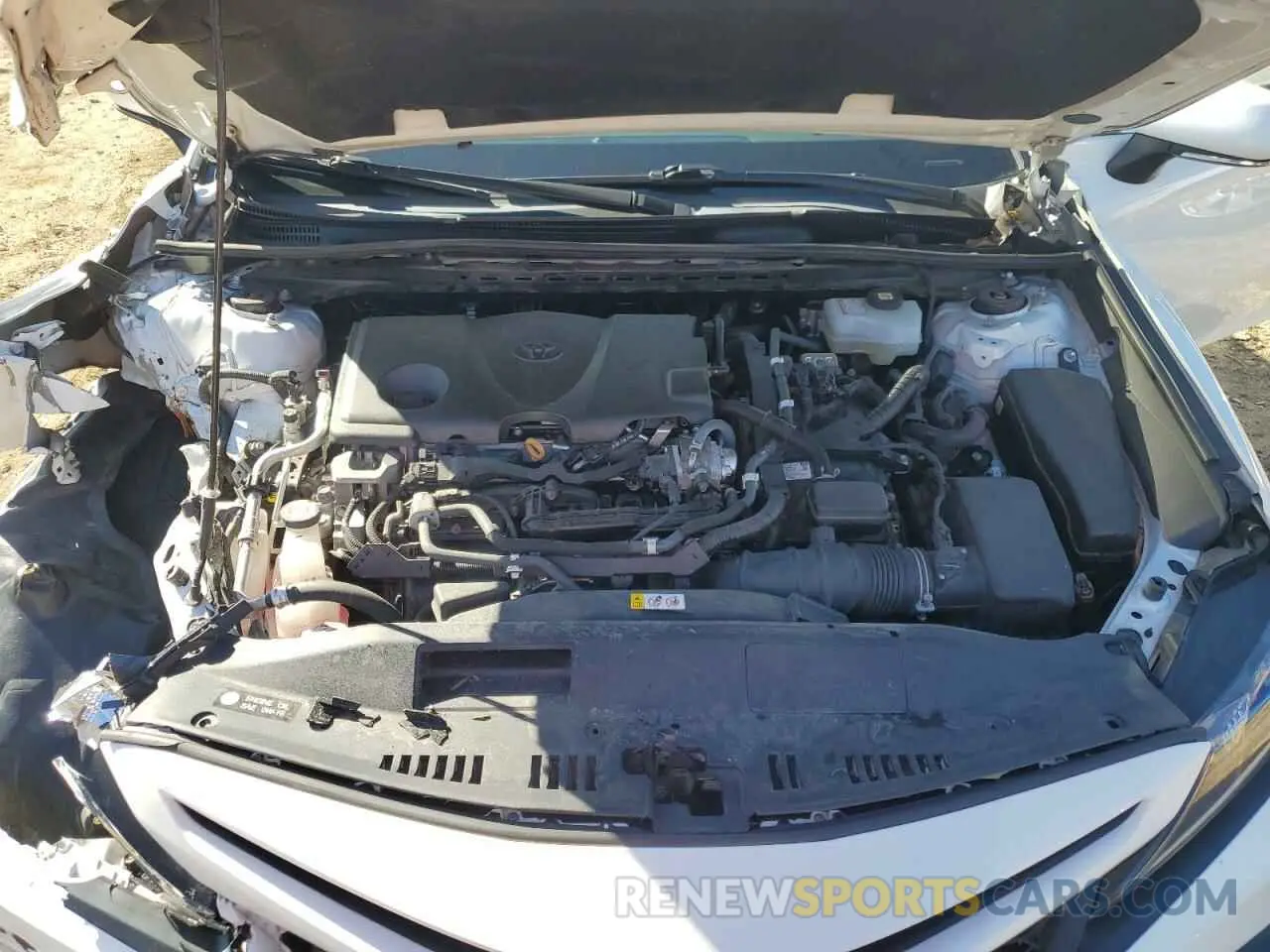 11 Photograph of a damaged car 4T1G31AK5NU570759 TOYOTA CAMRY 2022