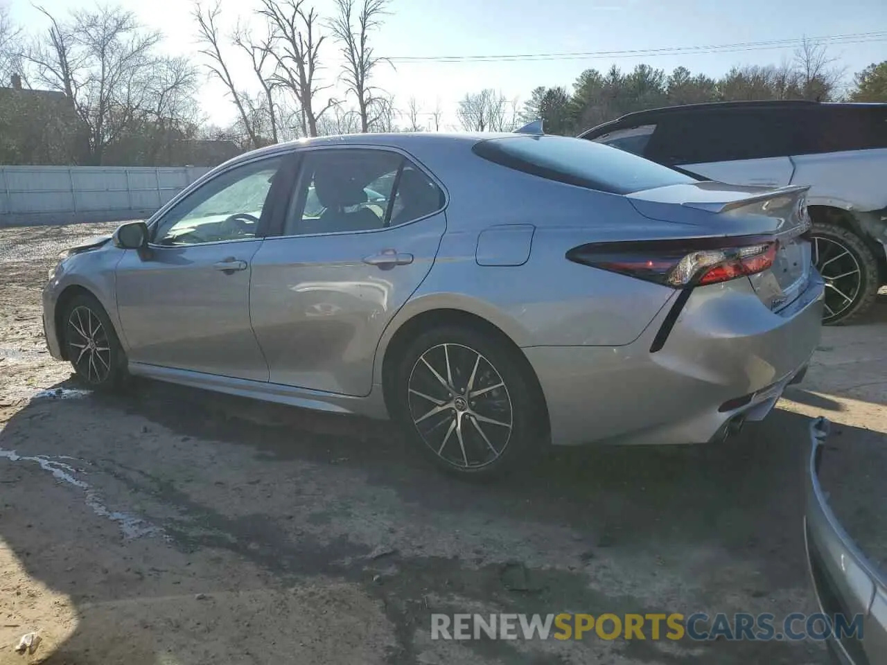 2 Photograph of a damaged car 4T1G31AK5NU591384 TOYOTA CAMRY 2022