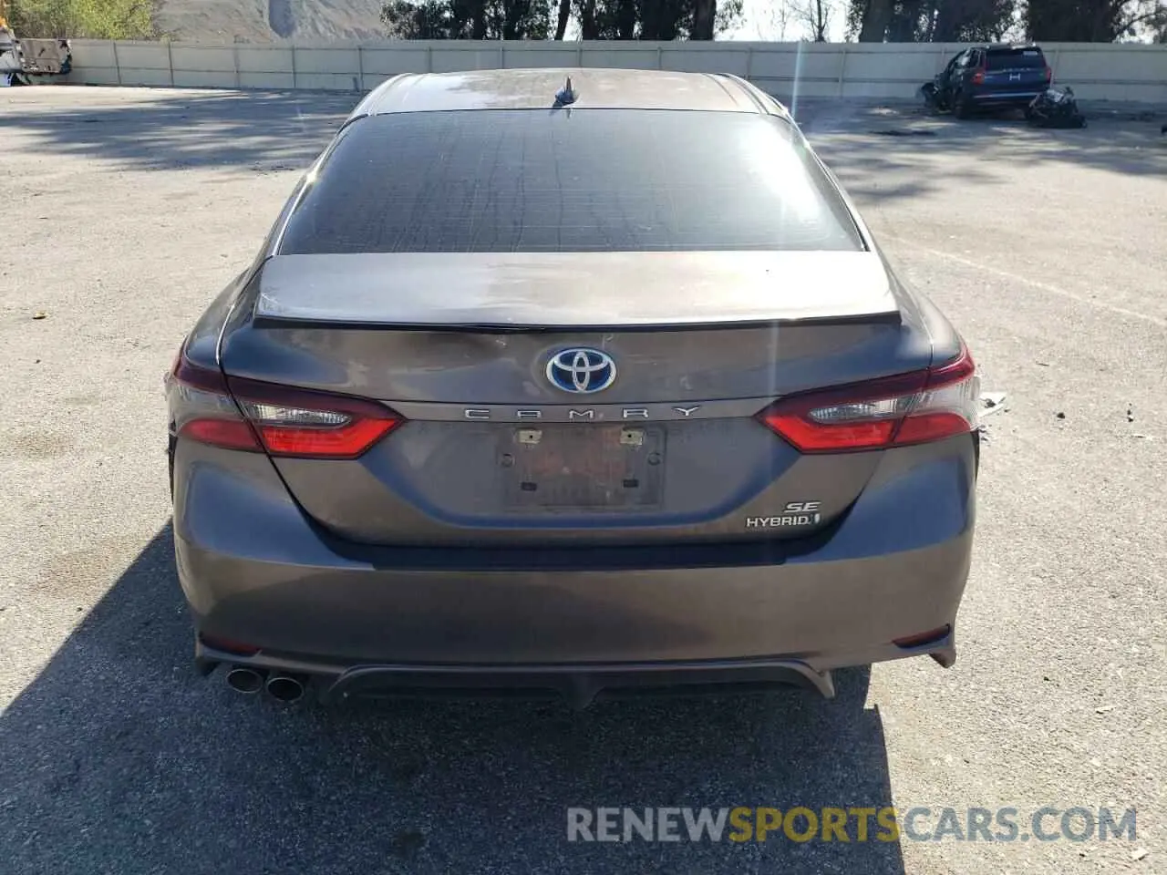 6 Photograph of a damaged car 4T1G31AK6NU597680 TOYOTA CAMRY 2022