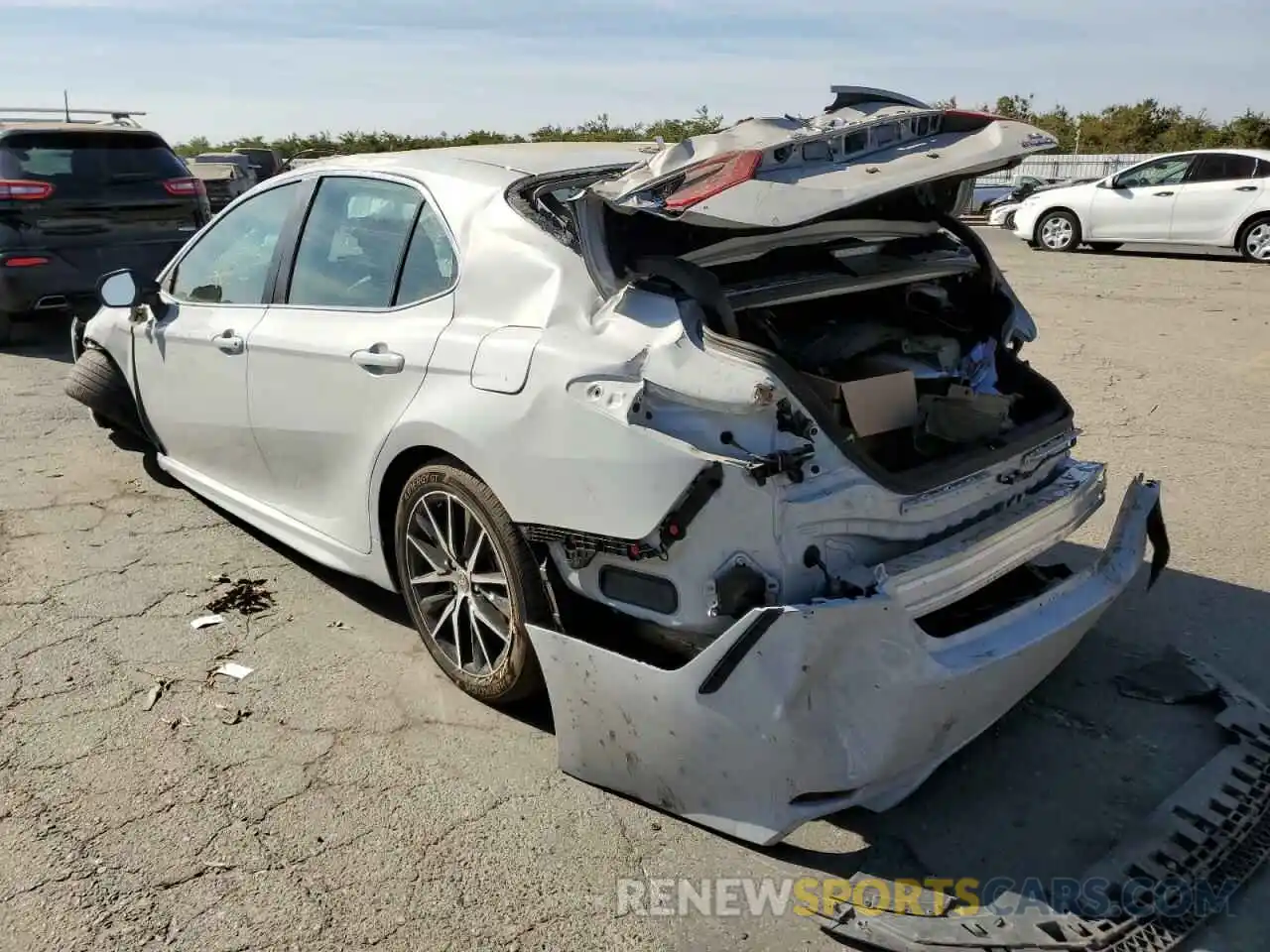 3 Photograph of a damaged car 4T1G31AK7NU037473 TOYOTA CAMRY 2022