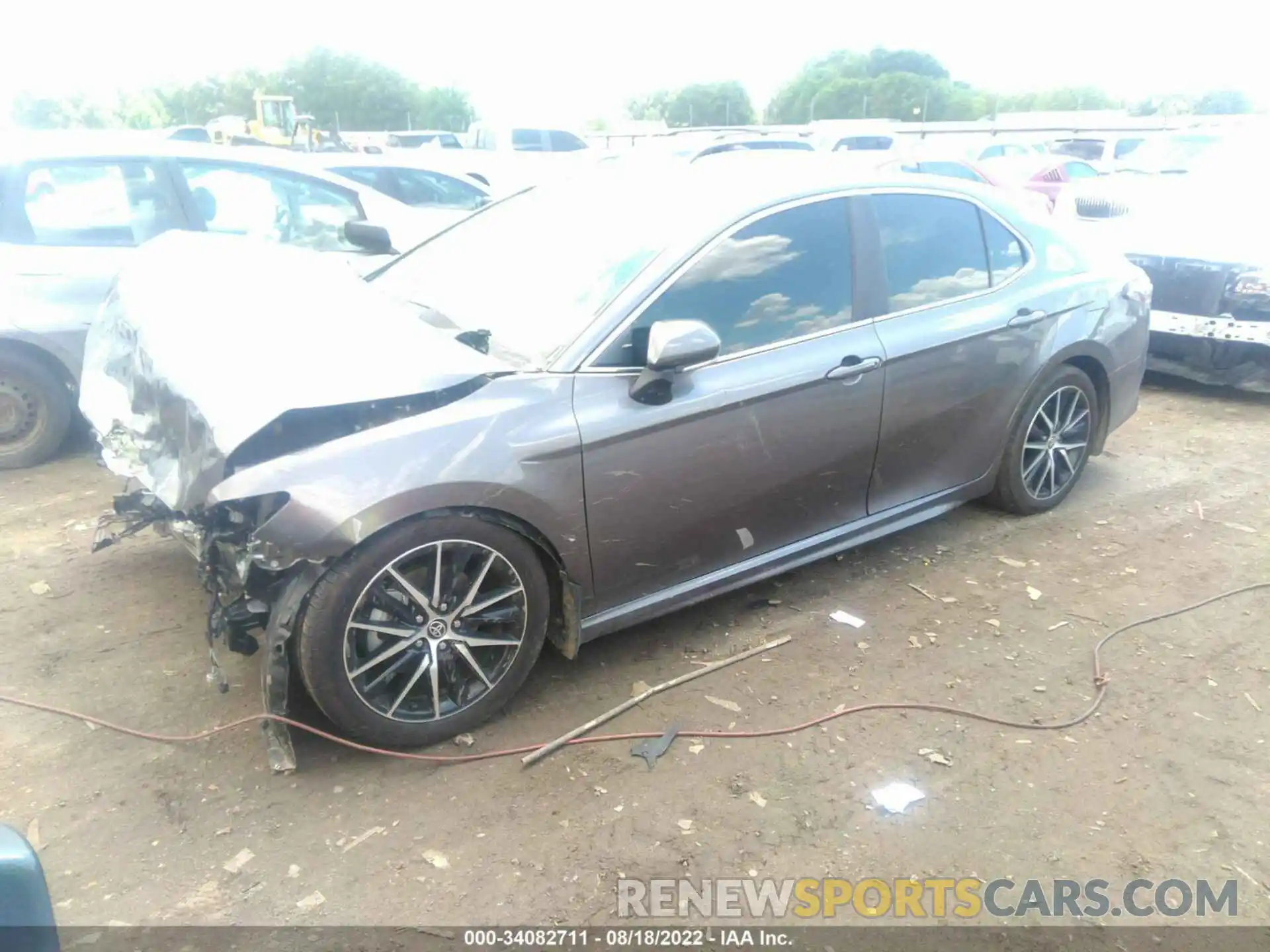 2 Photograph of a damaged car 4T1G31AK7NU586378 TOYOTA CAMRY 2022