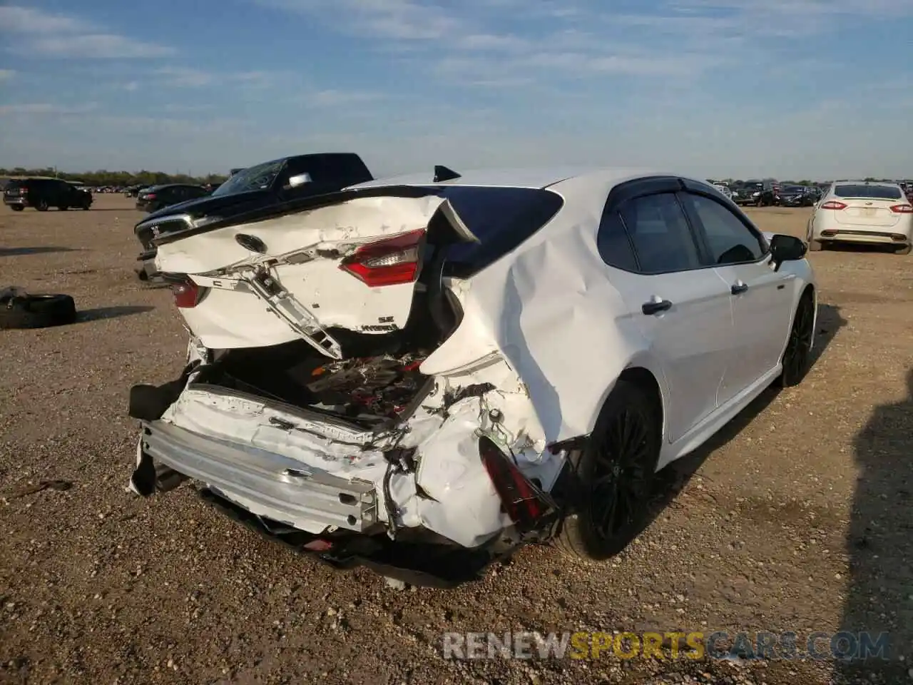 4 Photograph of a damaged car 4T1G31AK9NU037426 TOYOTA CAMRY 2022