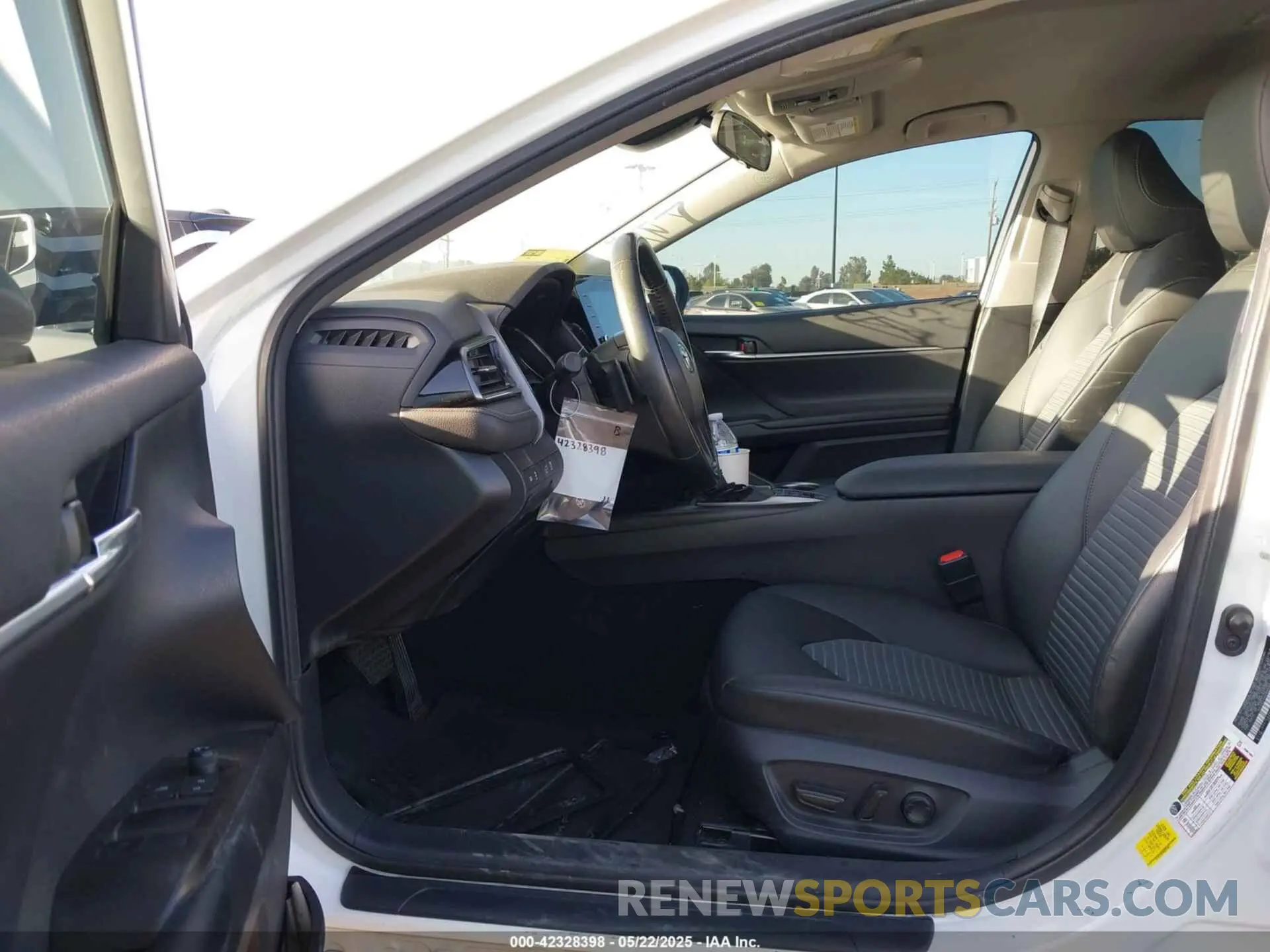 5 Photograph of a damaged car 4T1G31AK9NU041993 TOYOTA CAMRY 2022