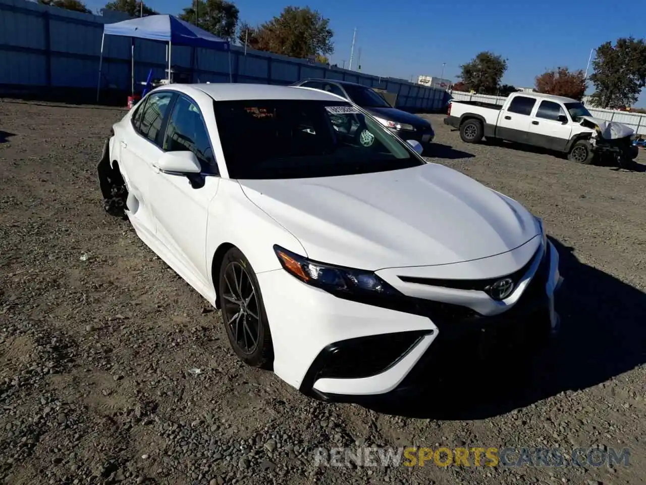 4 Photograph of a damaged car 4T1G31AKXNU574791 TOYOTA CAMRY 2022