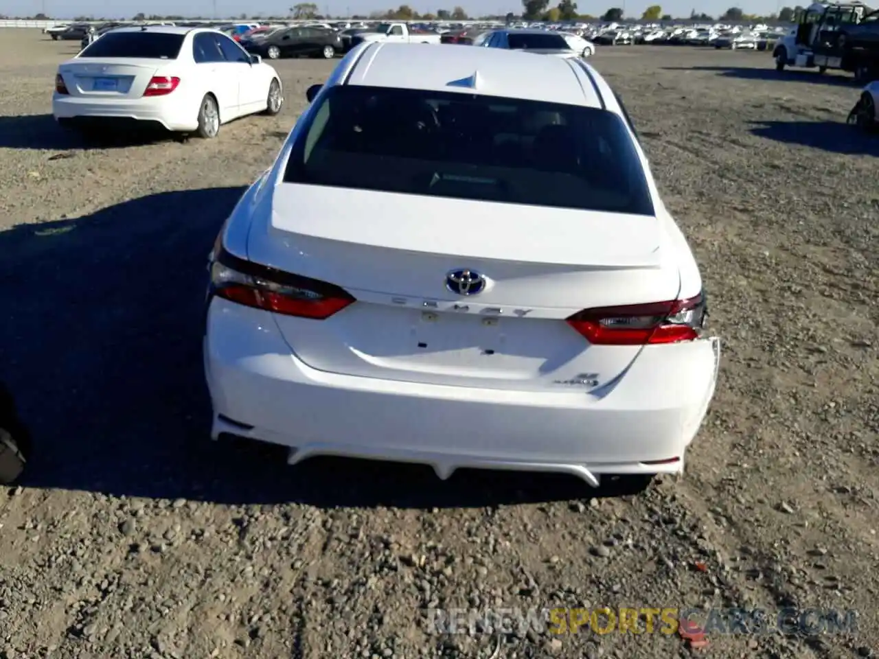 6 Photograph of a damaged car 4T1G31AKXNU574791 TOYOTA CAMRY 2022