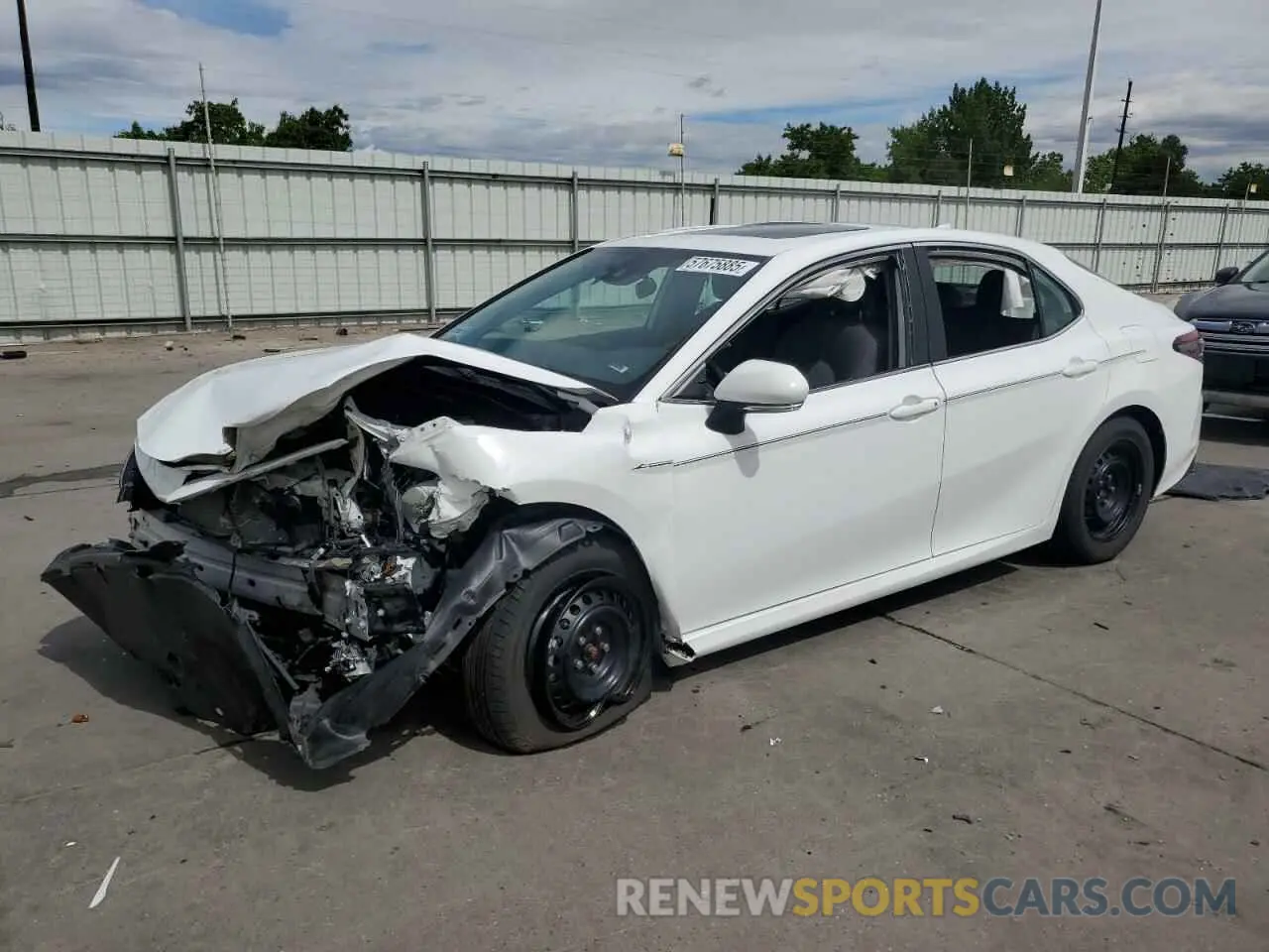 1 Photograph of a damaged car 4T1H31AK4NU588027 TOYOTA CAMRY 2022