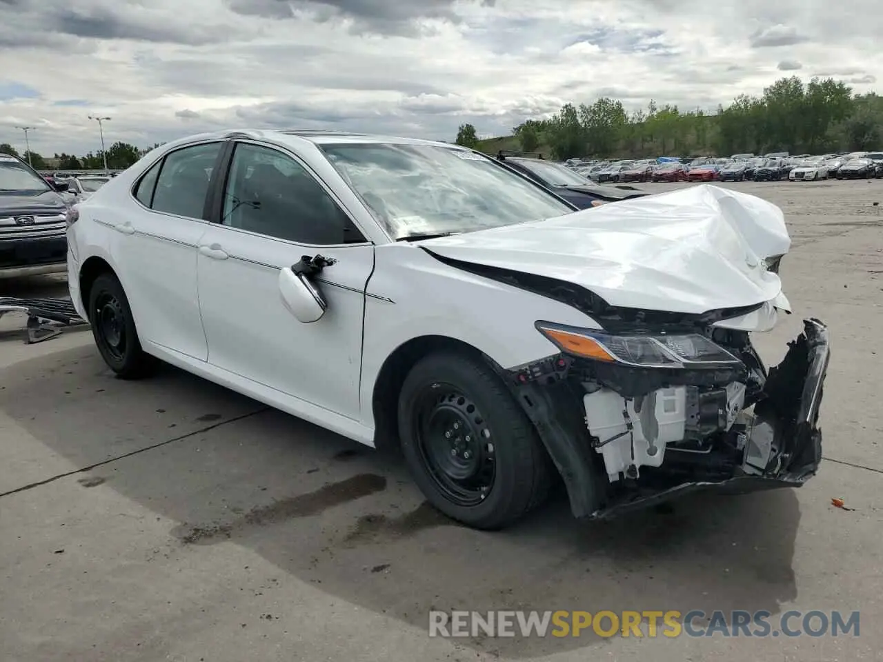 4 Photograph of a damaged car 4T1H31AK4NU588027 TOYOTA CAMRY 2022