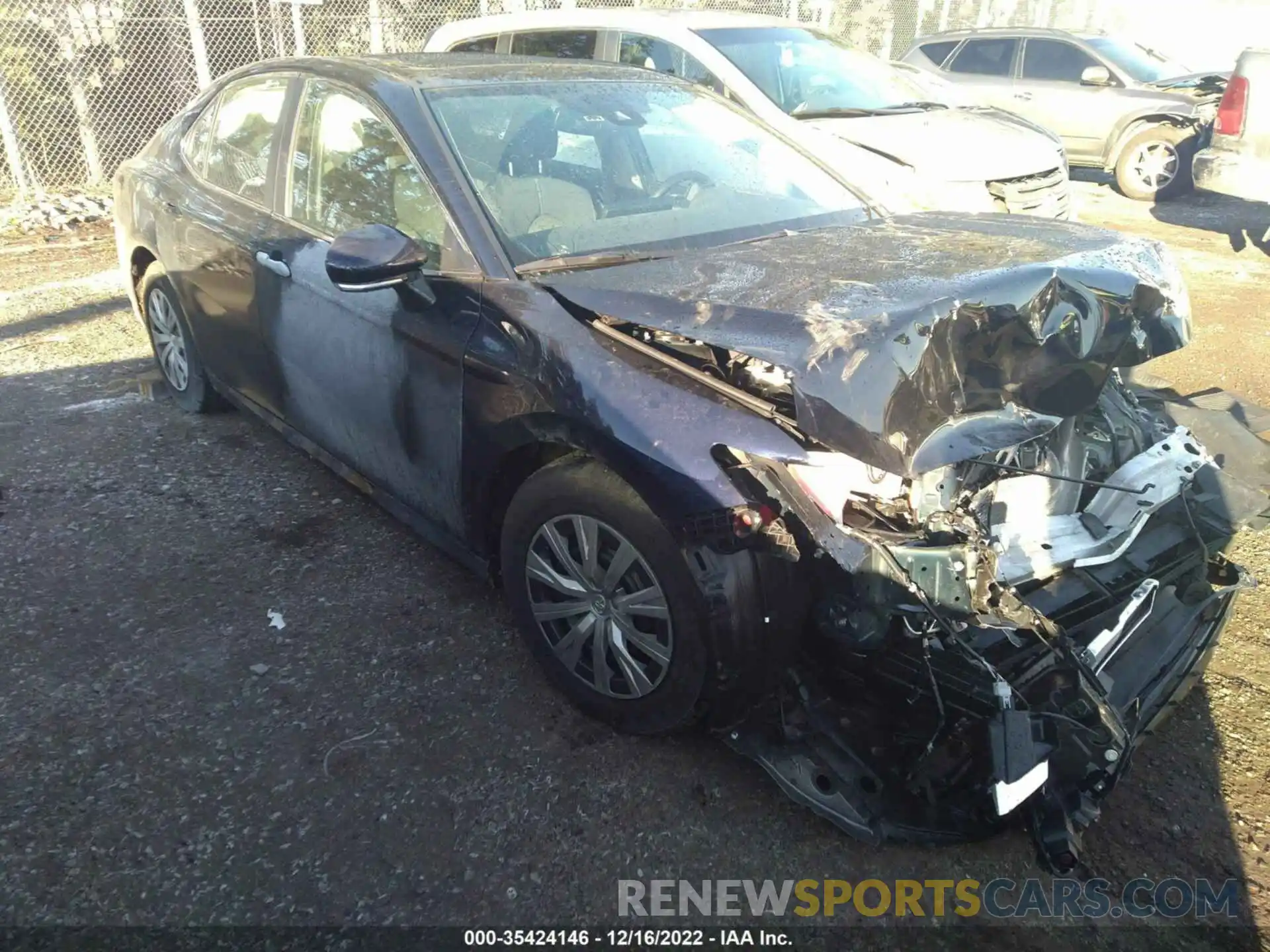 1 Photograph of a damaged car 4T1H31AK6NU588594 TOYOTA CAMRY 2022