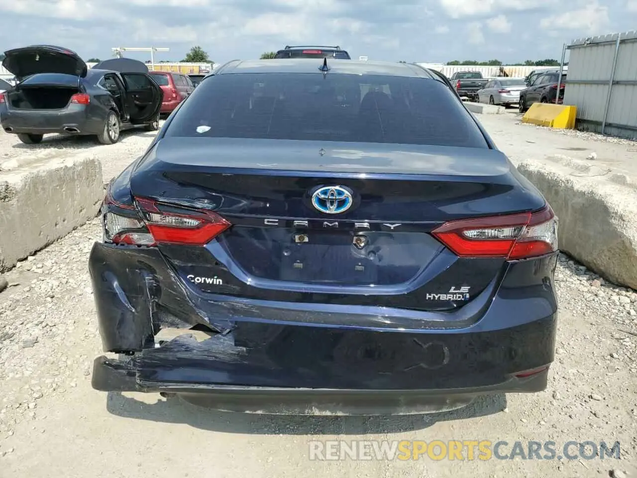 6 Photograph of a damaged car 4T1H31AK7NU574171 TOYOTA CAMRY 2022