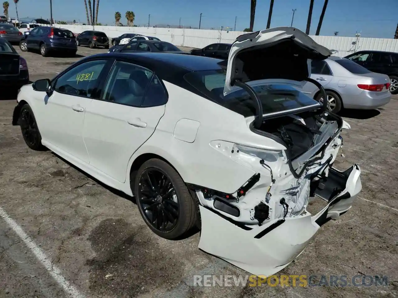 3 Photograph of a damaged car 4T1K31AK0NU042878 TOYOTA CAMRY 2022