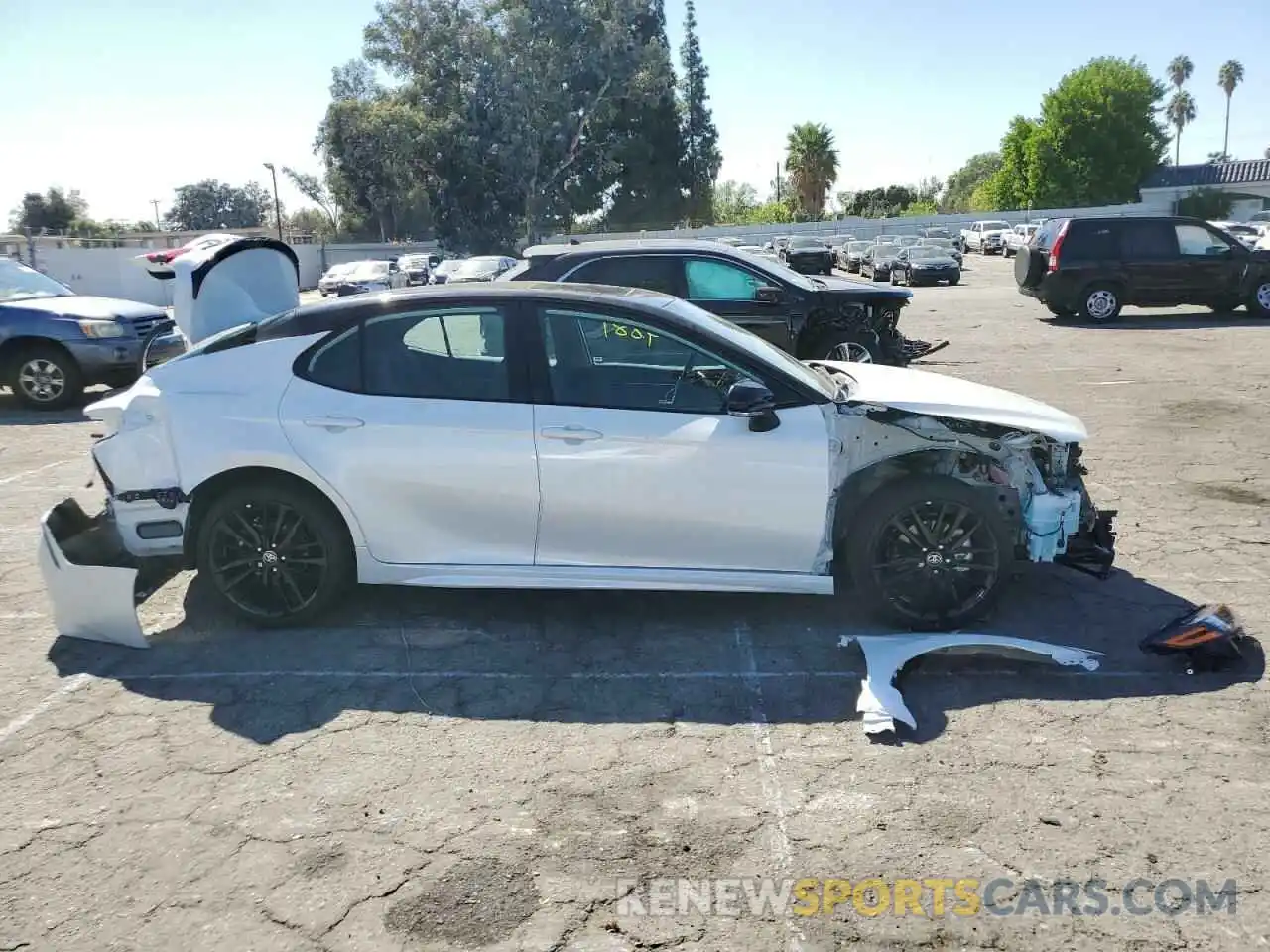 9 Photograph of a damaged car 4T1K31AK0NU042878 TOYOTA CAMRY 2022