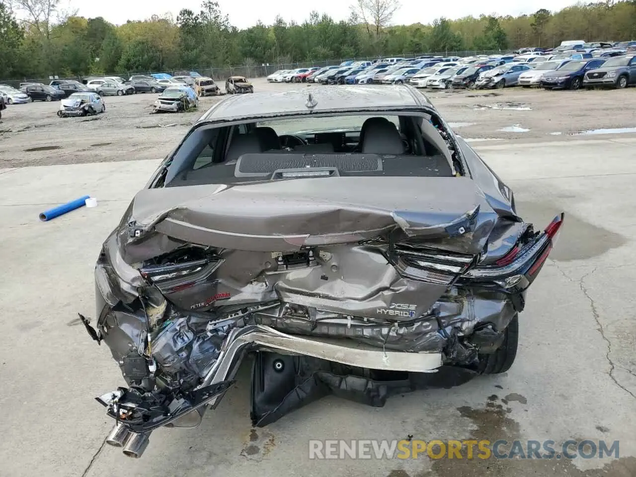 6 Photograph of a damaged car 4T1K31AK0NU596485 TOYOTA CAMRY 2022