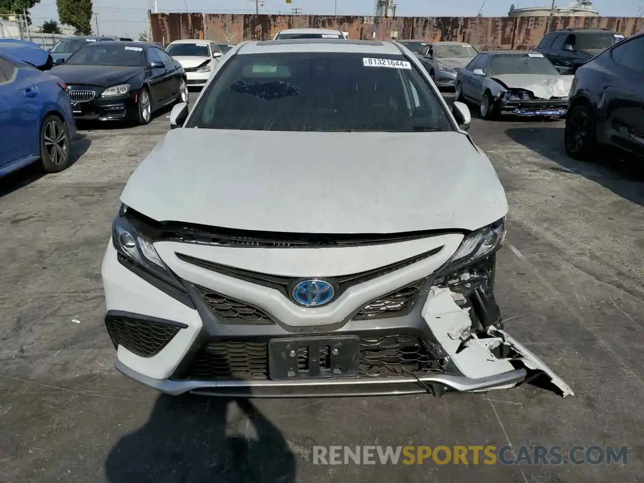 5 Photograph of a damaged car 4T1K31AK1NU035678 TOYOTA CAMRY 2022