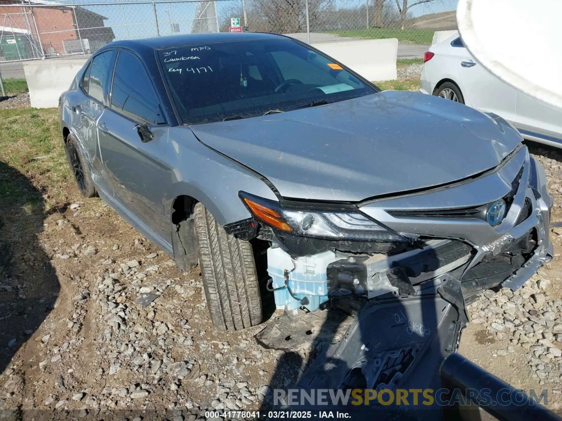 1 Photograph of a damaged car 4T1K31AK1NU044171 TOYOTA CAMRY 2022