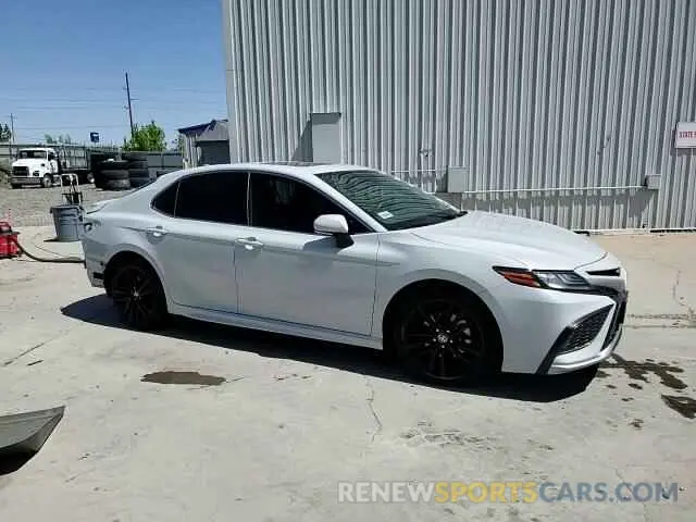 14 Photograph of a damaged car 4T1K31AK2NU036029 TOYOTA CAMRY 2022