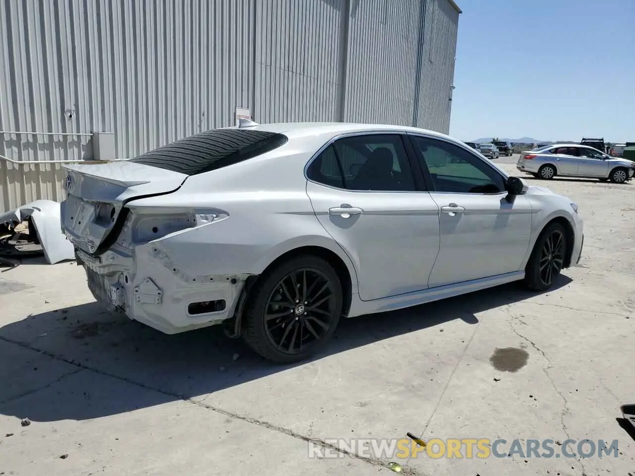 3 Photograph of a damaged car 4T1K31AK2NU036029 TOYOTA CAMRY 2022