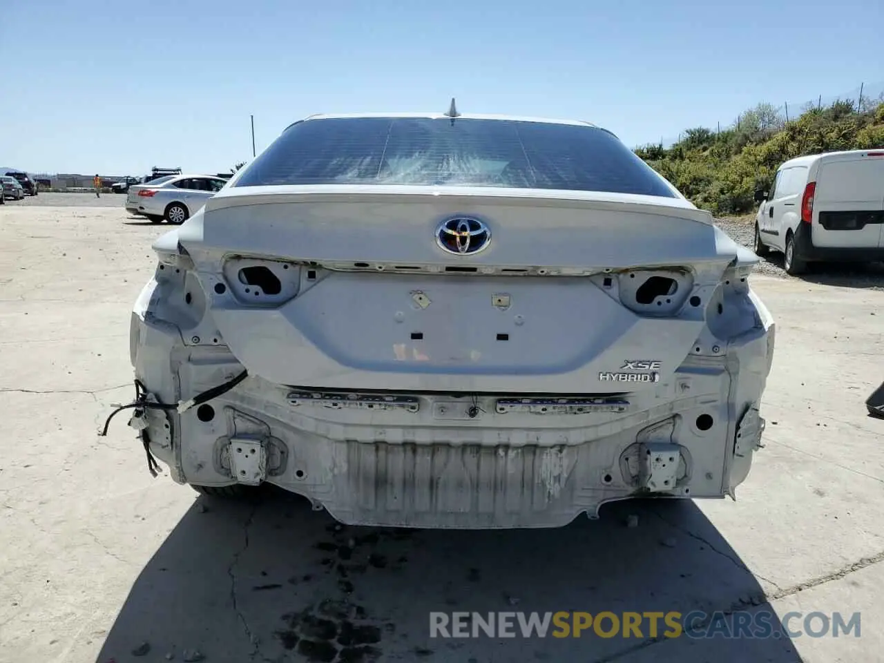 6 Photograph of a damaged car 4T1K31AK2NU036029 TOYOTA CAMRY 2022