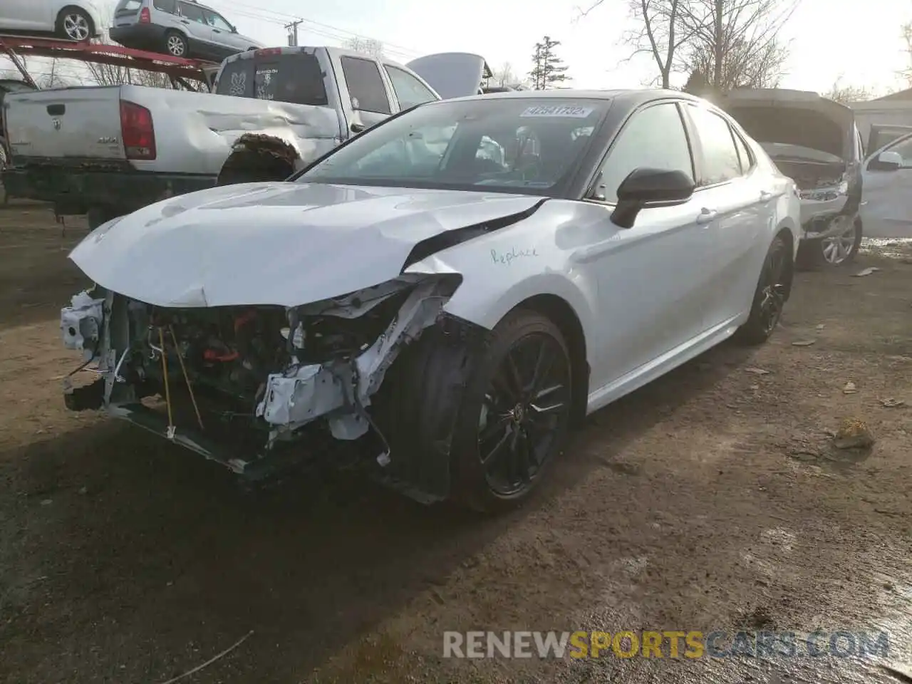 2 Photograph of a damaged car 4T1K31AK2NU036614 TOYOTA CAMRY 2022