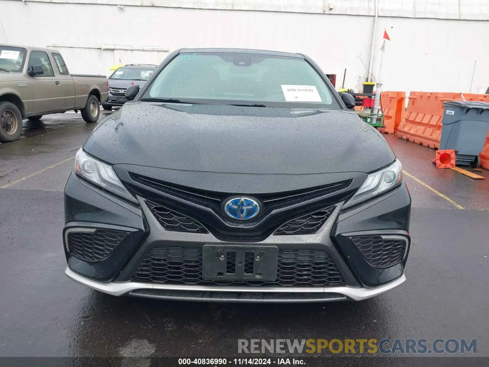 12 Photograph of a damaged car 4T1K31AK2NU597055 TOYOTA CAMRY 2022