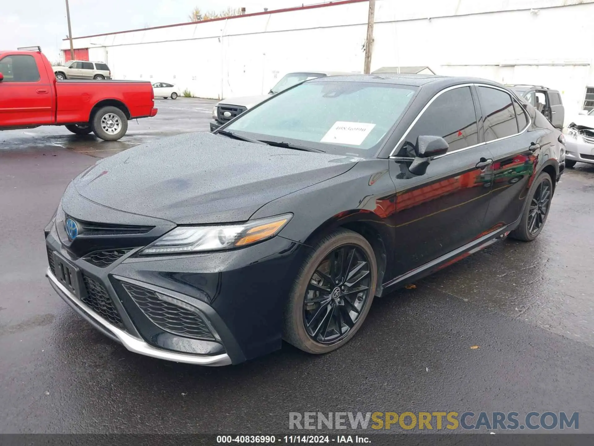 2 Photograph of a damaged car 4T1K31AK2NU597055 TOYOTA CAMRY 2022