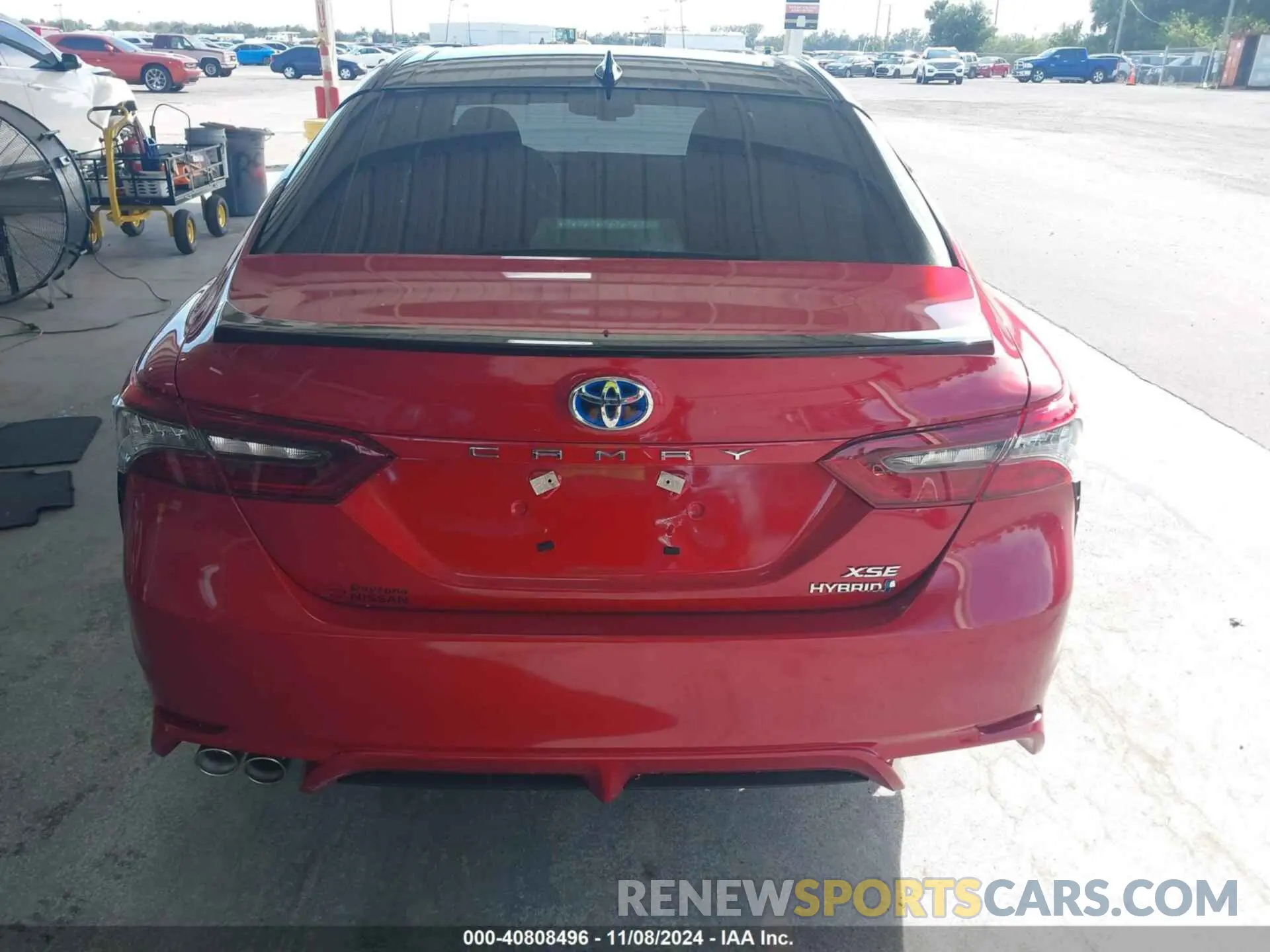 16 Photograph of a damaged car 4T1K31AK3NU032765 TOYOTA CAMRY 2022