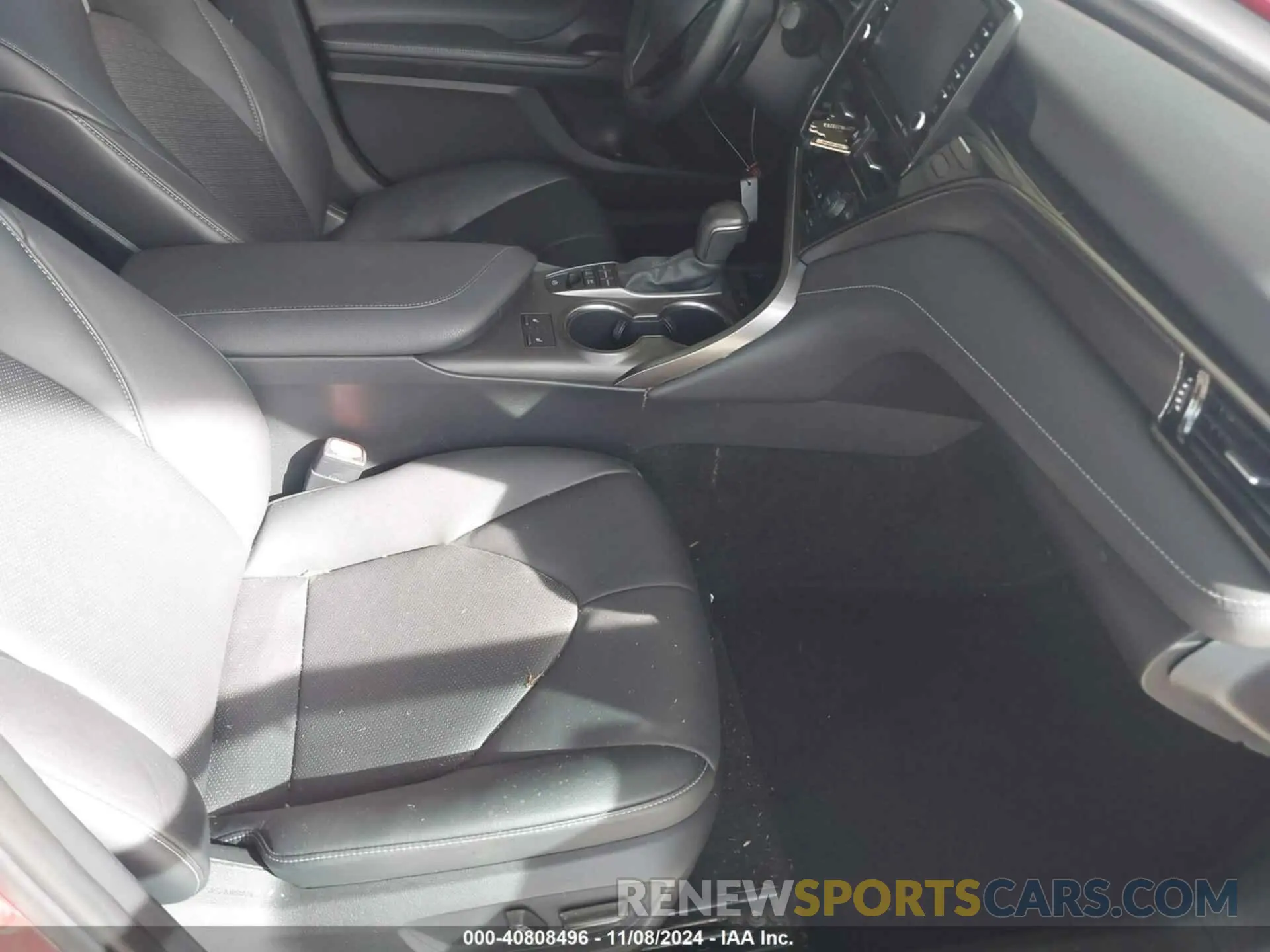 5 Photograph of a damaged car 4T1K31AK3NU032765 TOYOTA CAMRY 2022
