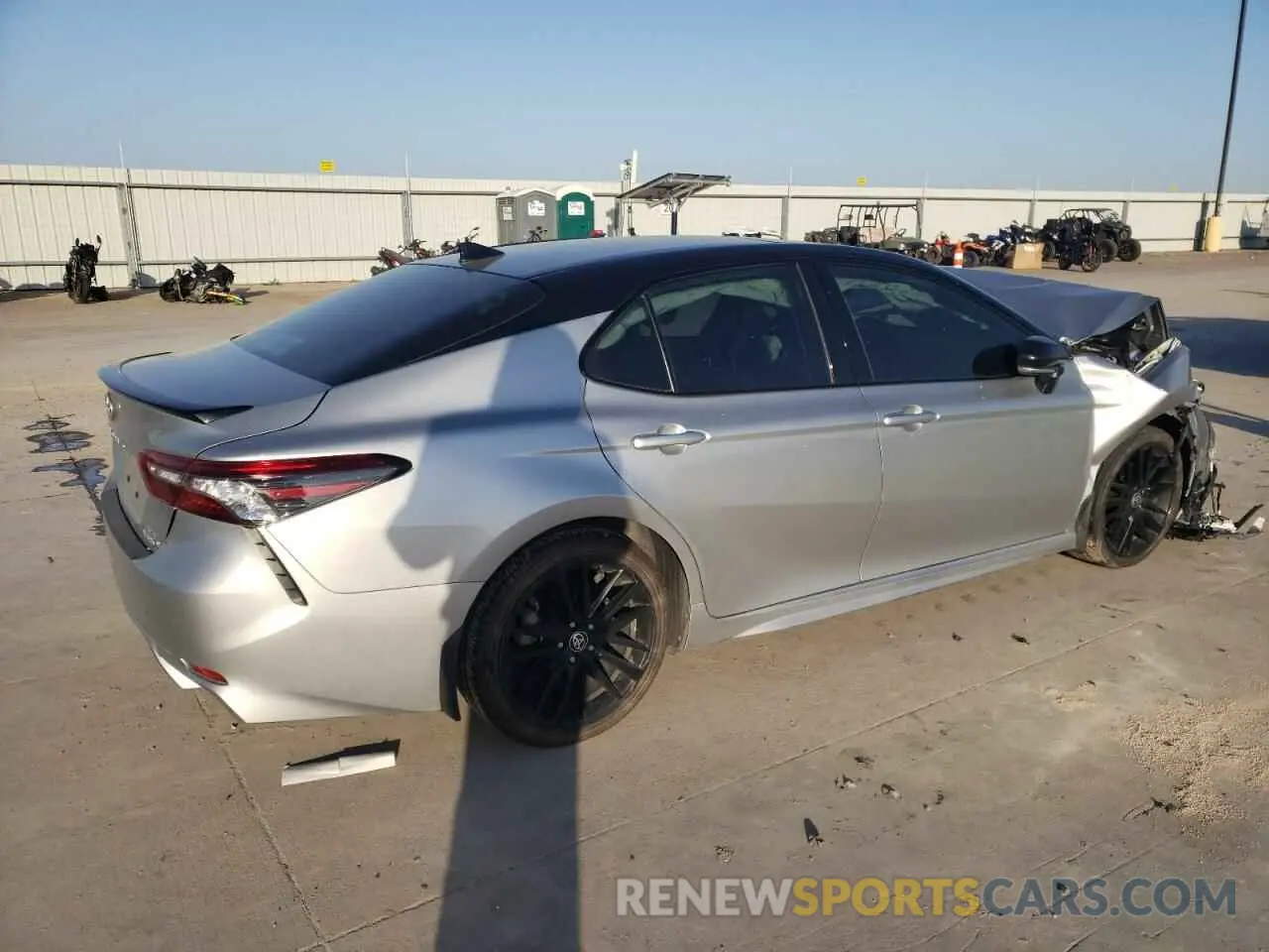 3 Photograph of a damaged car 4T1K31AK4NU044018 TOYOTA CAMRY 2022