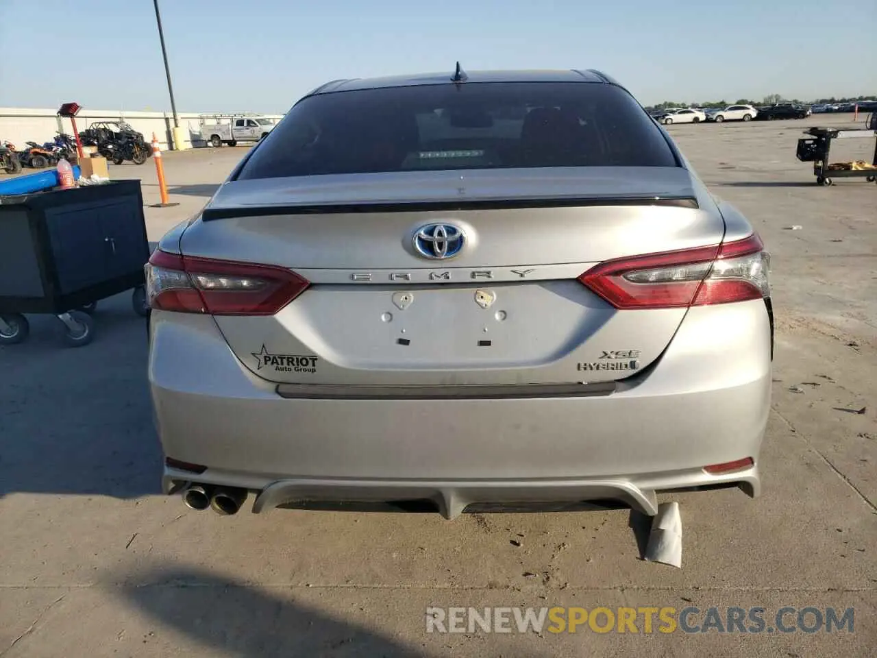 6 Photograph of a damaged car 4T1K31AK4NU044018 TOYOTA CAMRY 2022