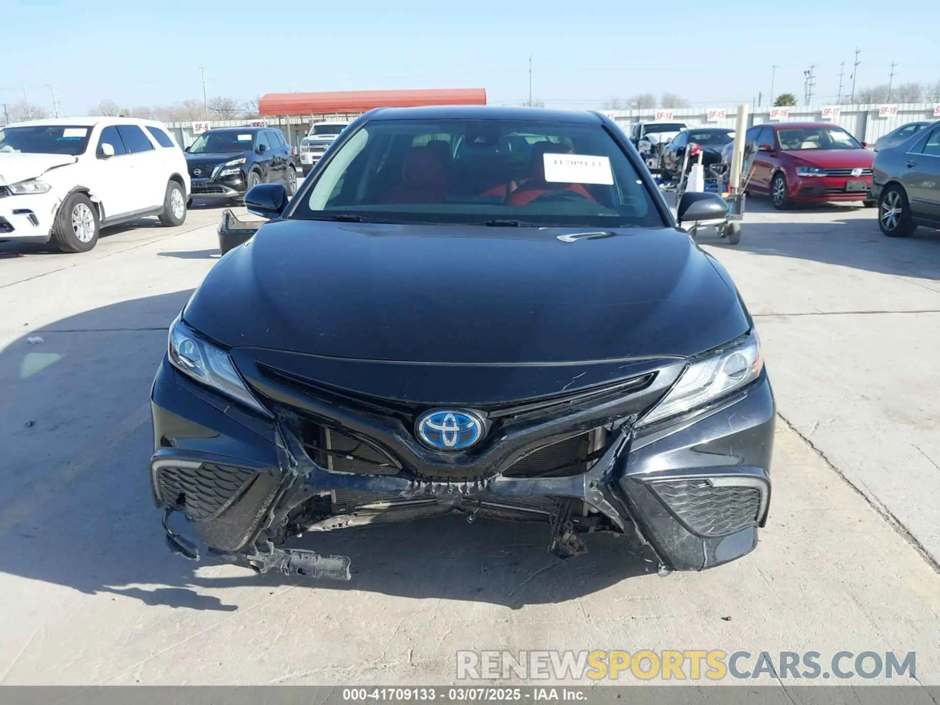13 Photograph of a damaged car 4T1K31AK4NU579480 TOYOTA CAMRY 2022